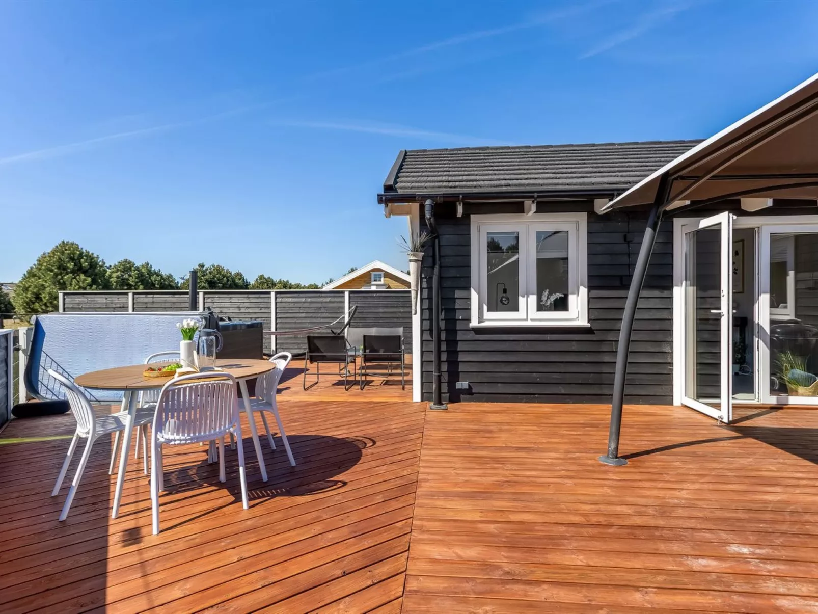 "Amdi" - 1.3km from the sea-Buiten