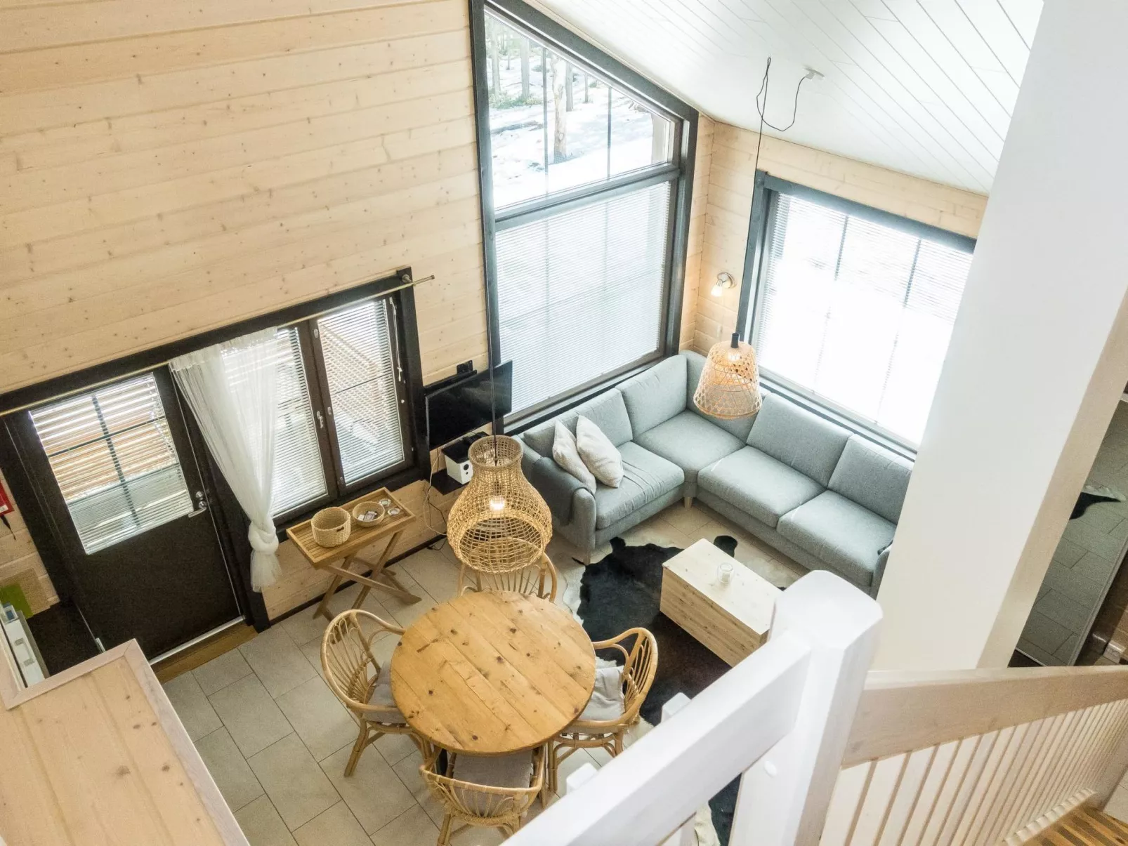 Sointuilevi j 38-Binnen