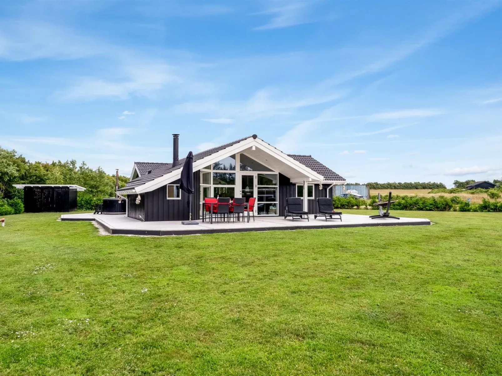 "Antero" - 500m to the fjord-Buiten