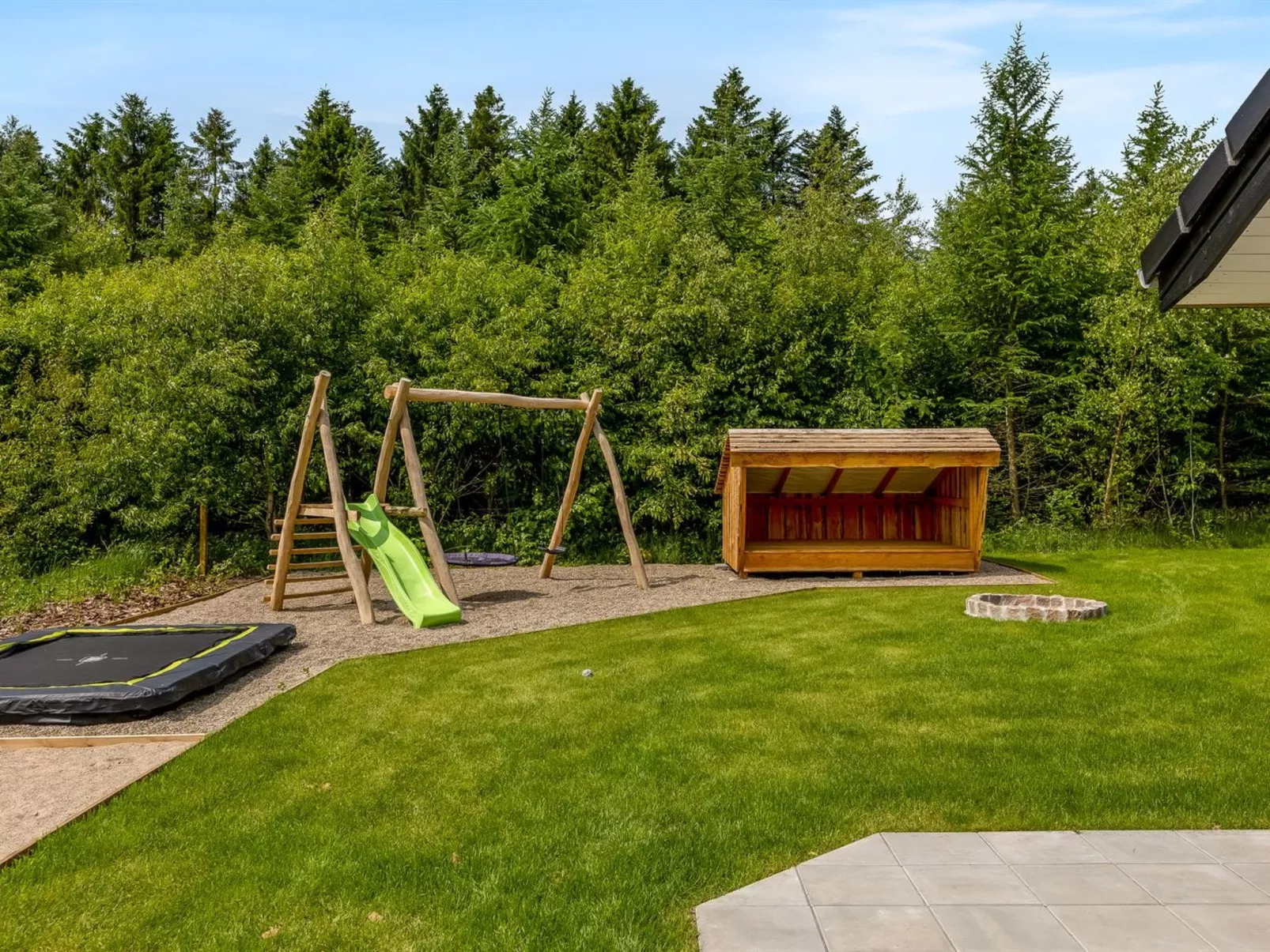 &quot;Alvira&quot; - 30km from the sea-Buiten