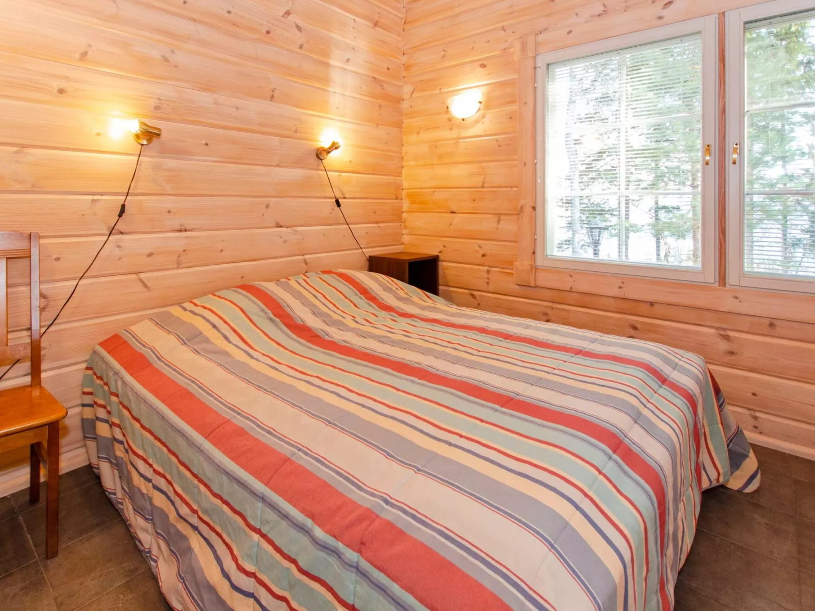 Amero purnu 2-Binnen