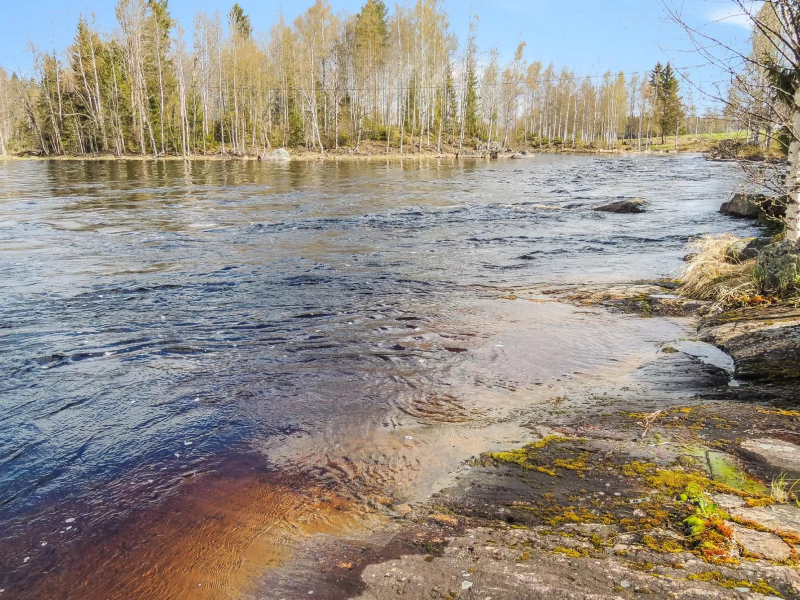 Käpälysmökki-Binnen