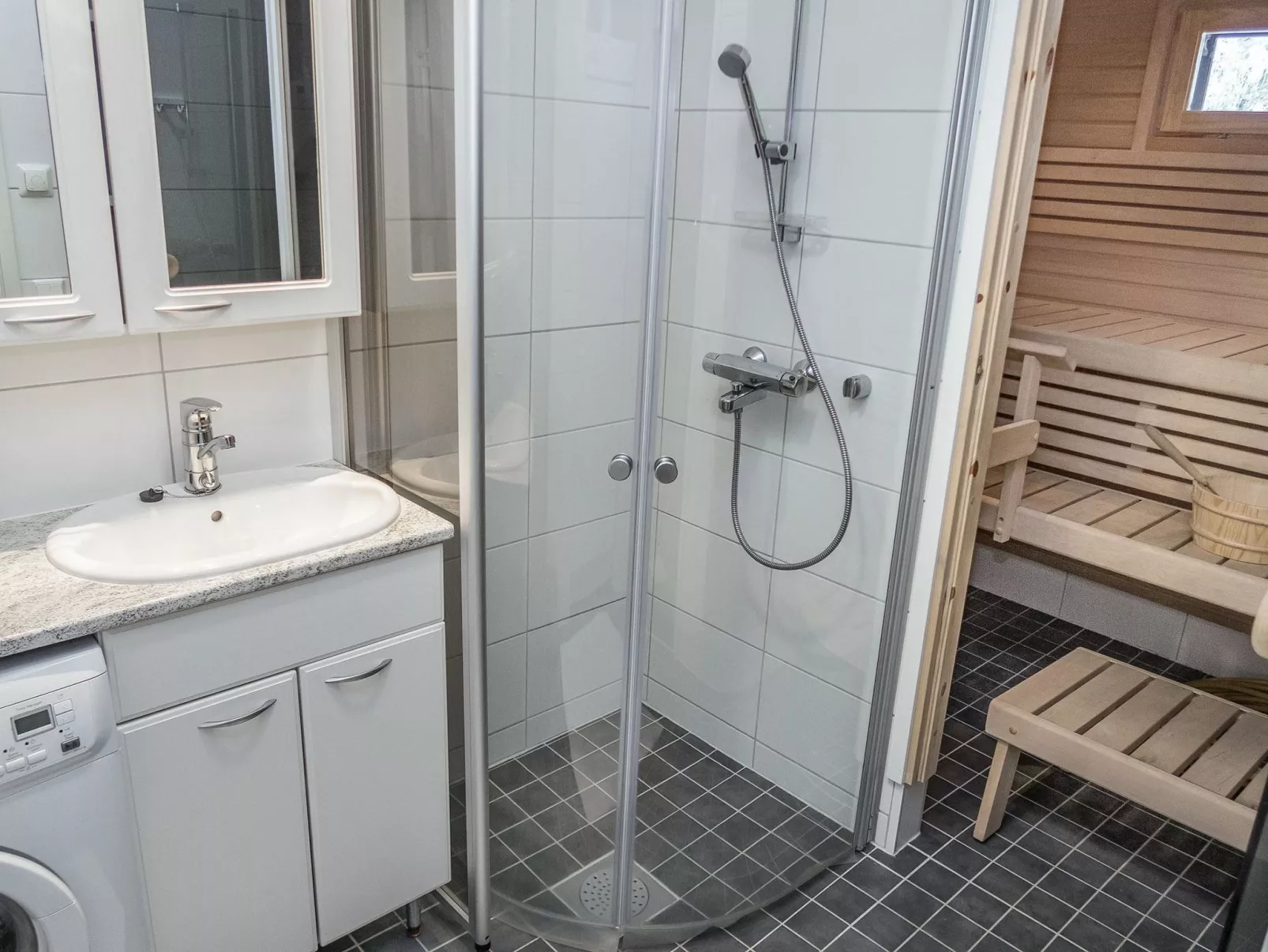 Kesärinne 14-Binnen