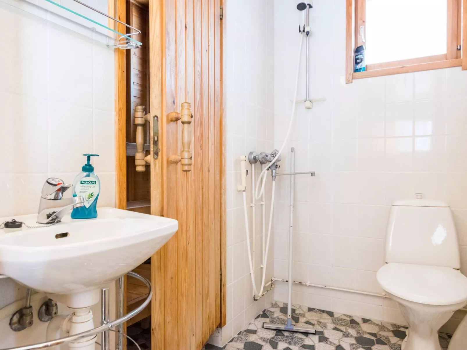 Alppikylä 1b paritalo-Binnen