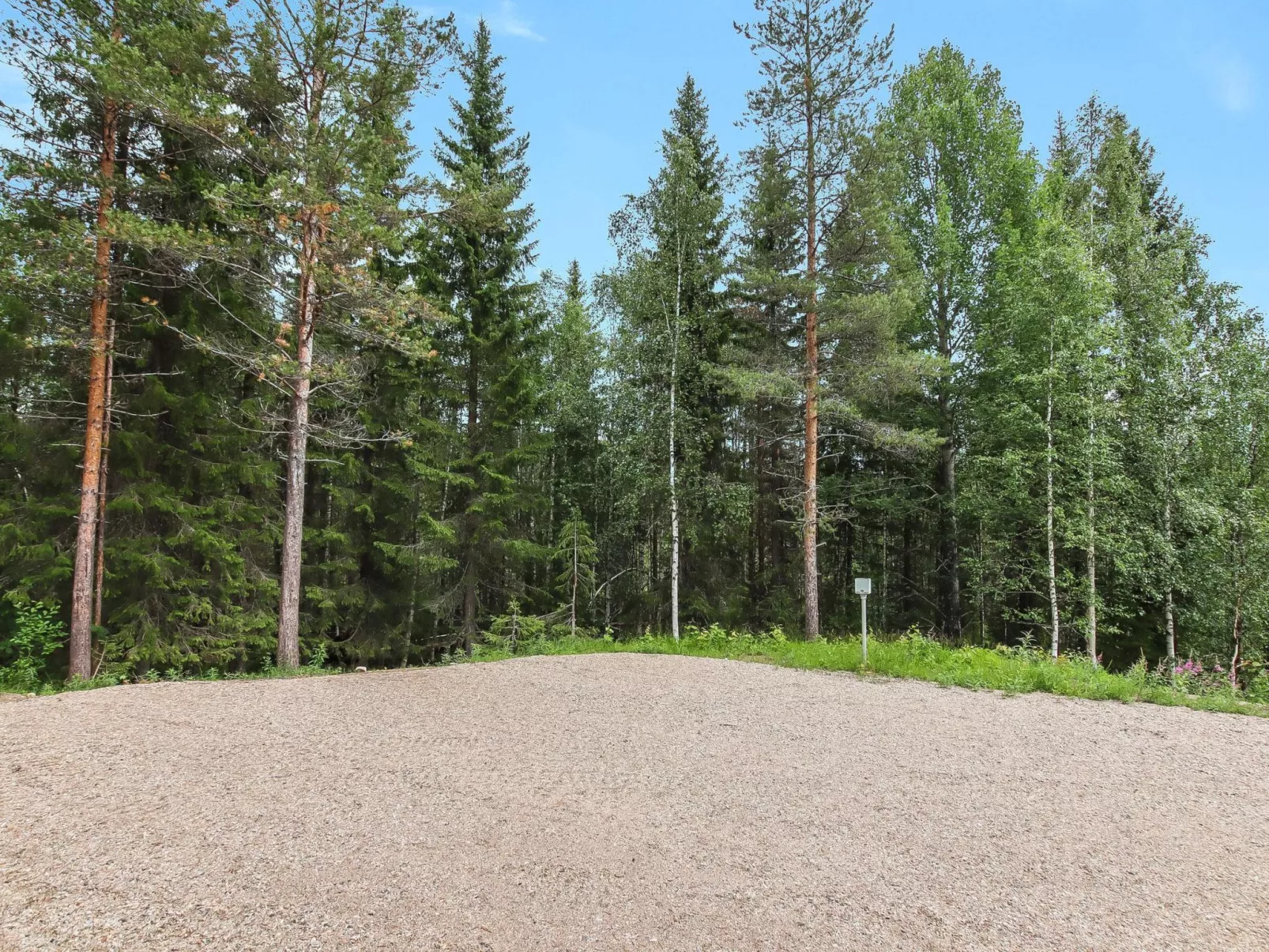 Taukotuli 4 paritalon alakerta-Binnen