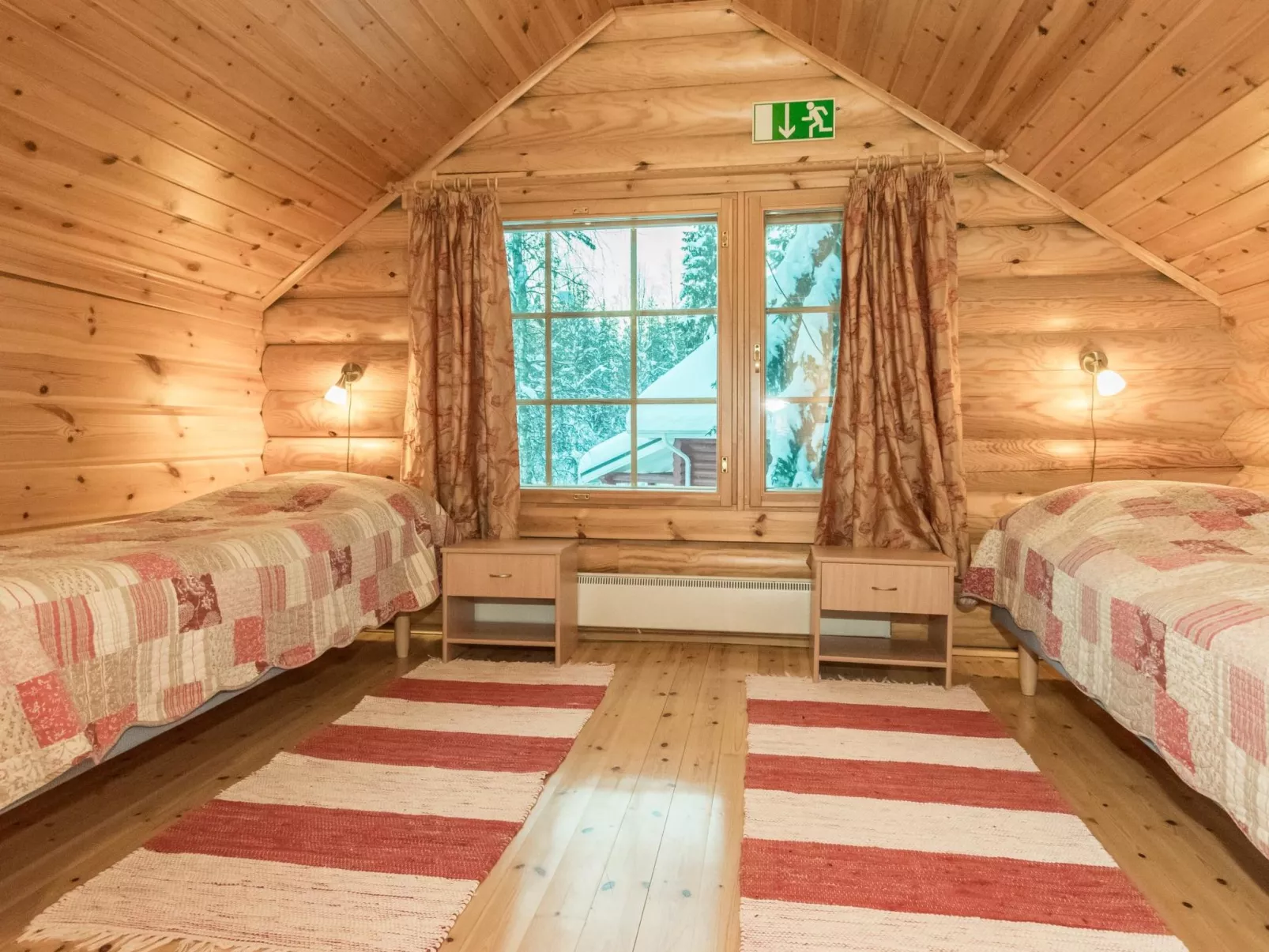 Sateenkaari mökki-Binnen