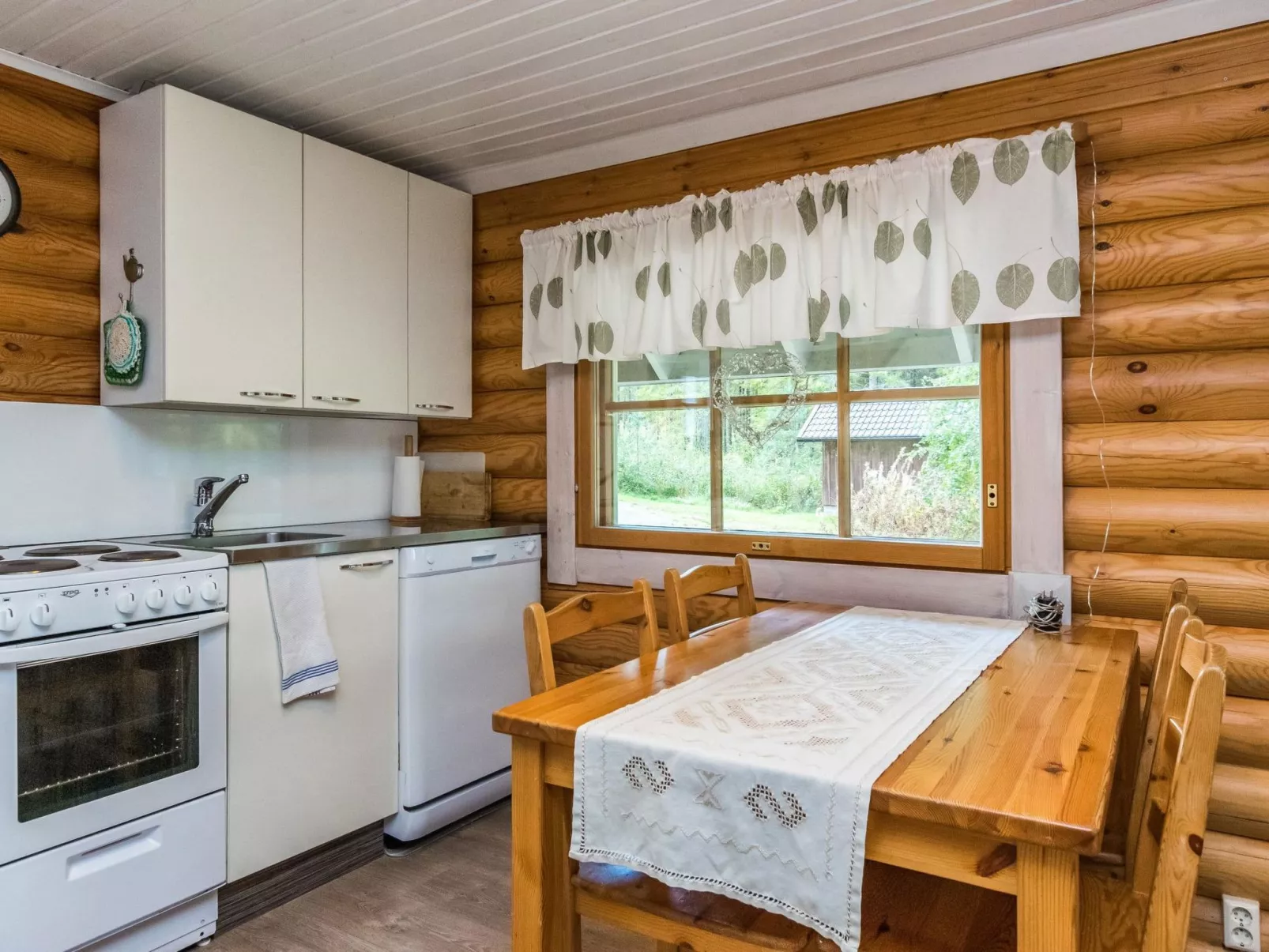 Vihreä mökki-Binnen