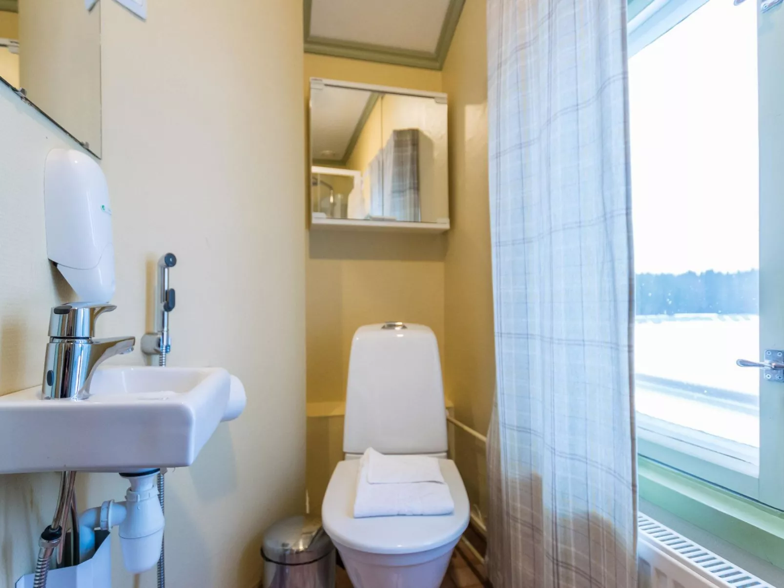 Kartanohuoneisto heikki-Binnen