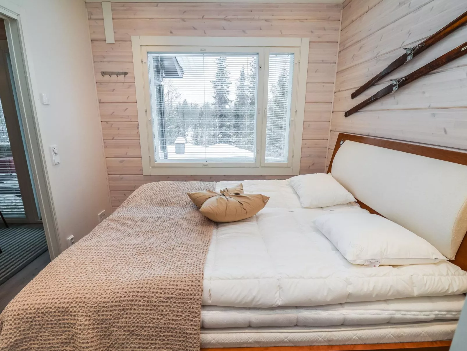 Koukkupolku 5-Binnen