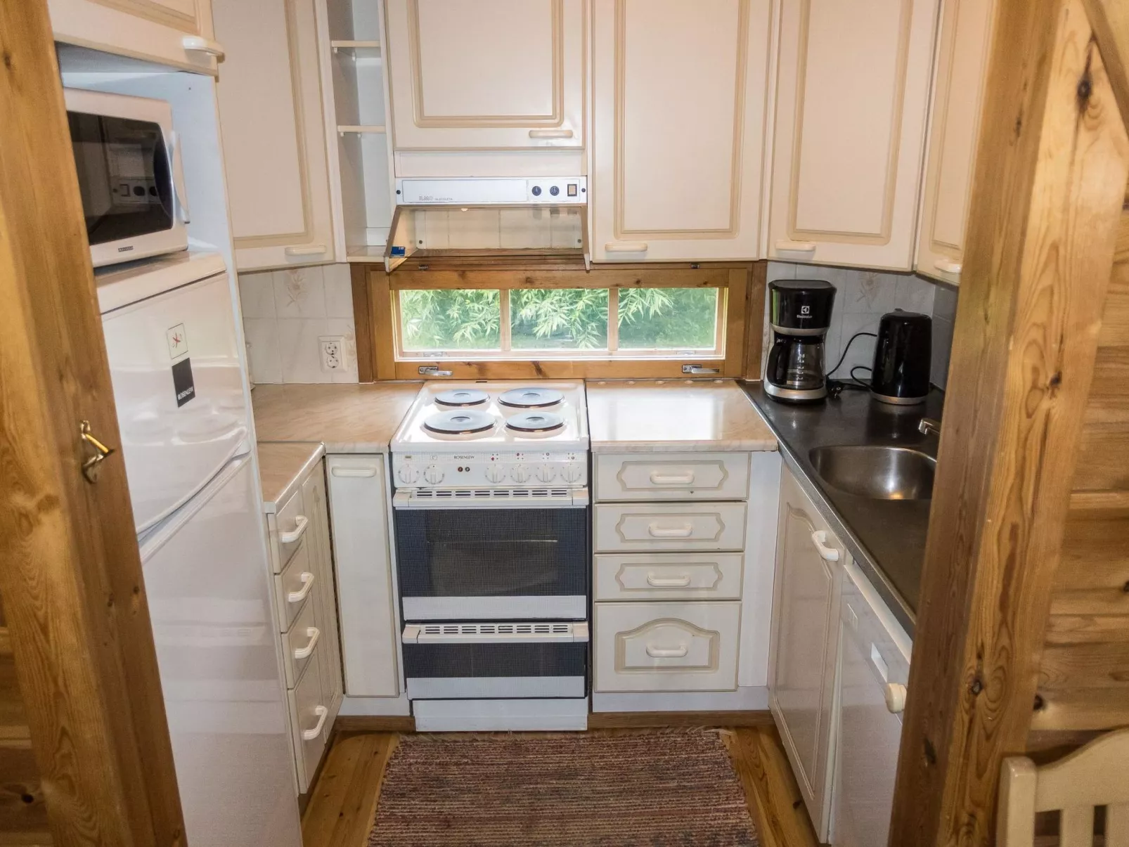 Mansikkaranta 2-Binnen