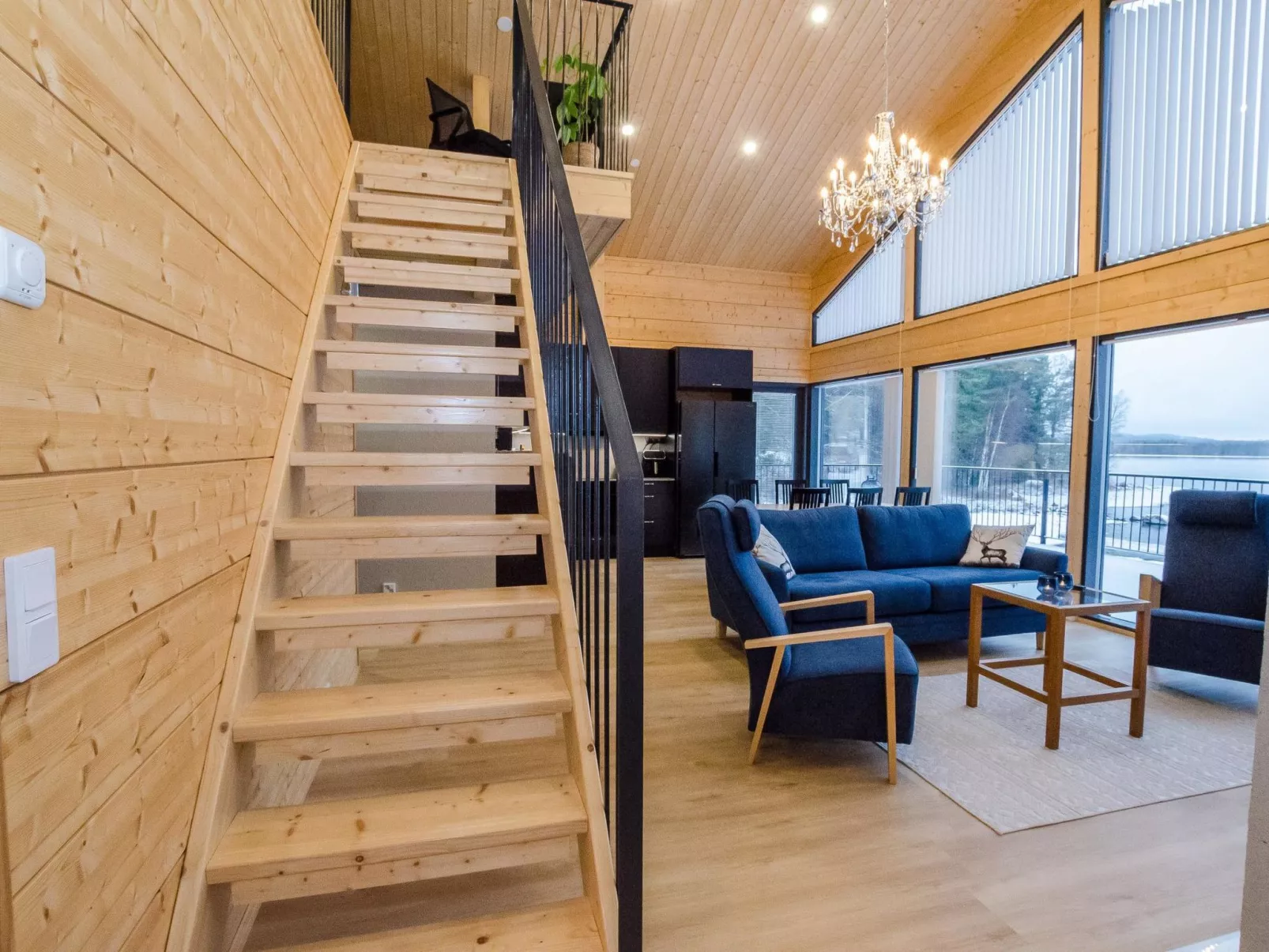 Lakeside villa-Binnen