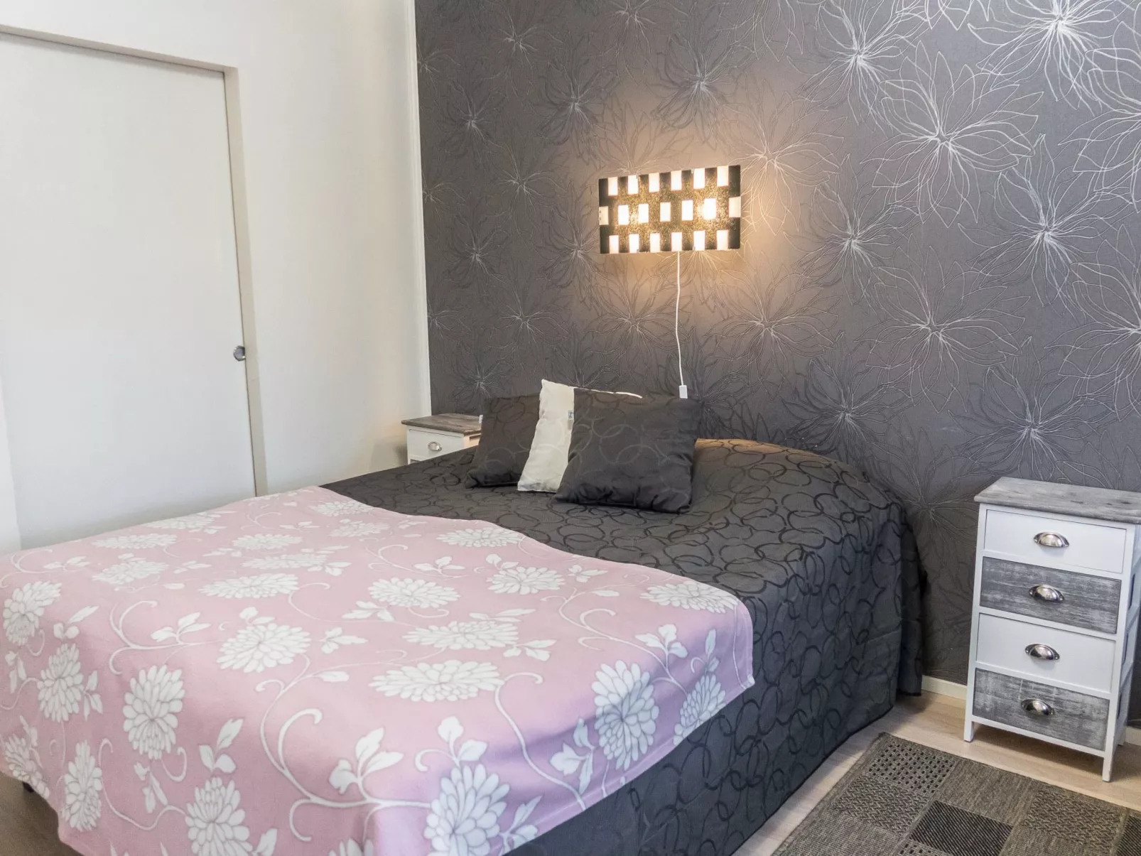 Lomakatti 7 b-Binnen