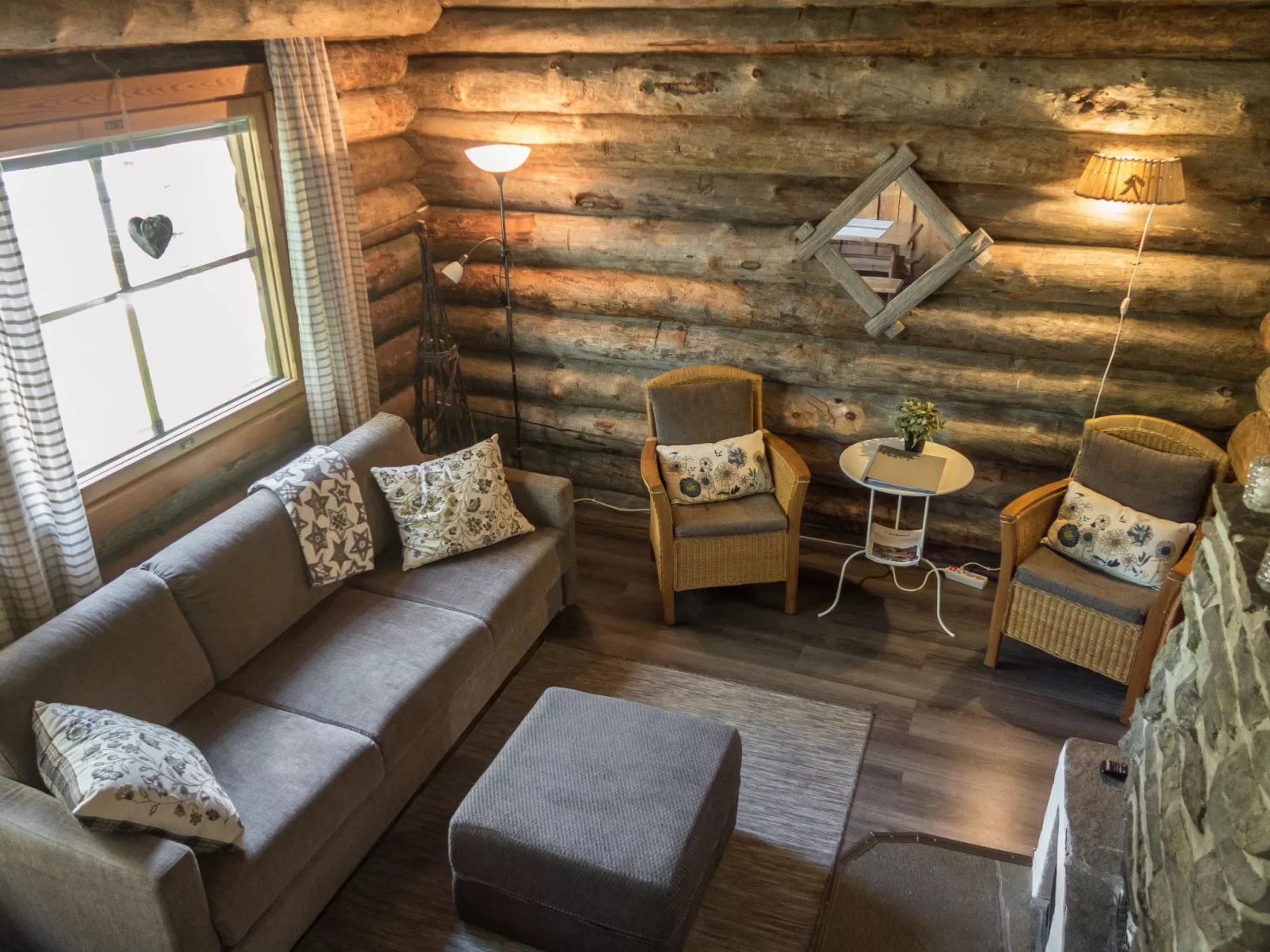 Vuokatinportti a4-Binnen