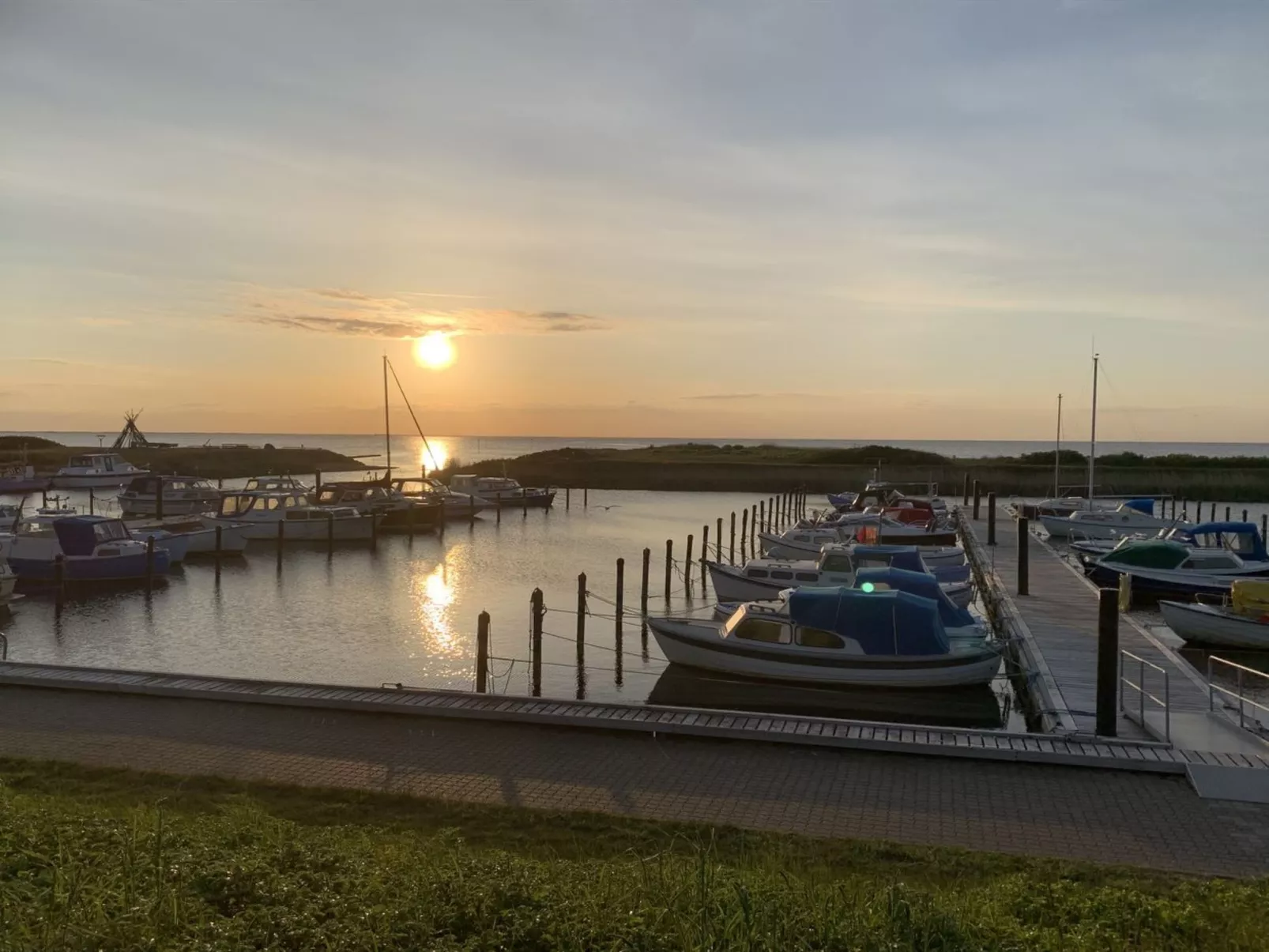 "Gertrud" - 950m to the fjord-Buiten