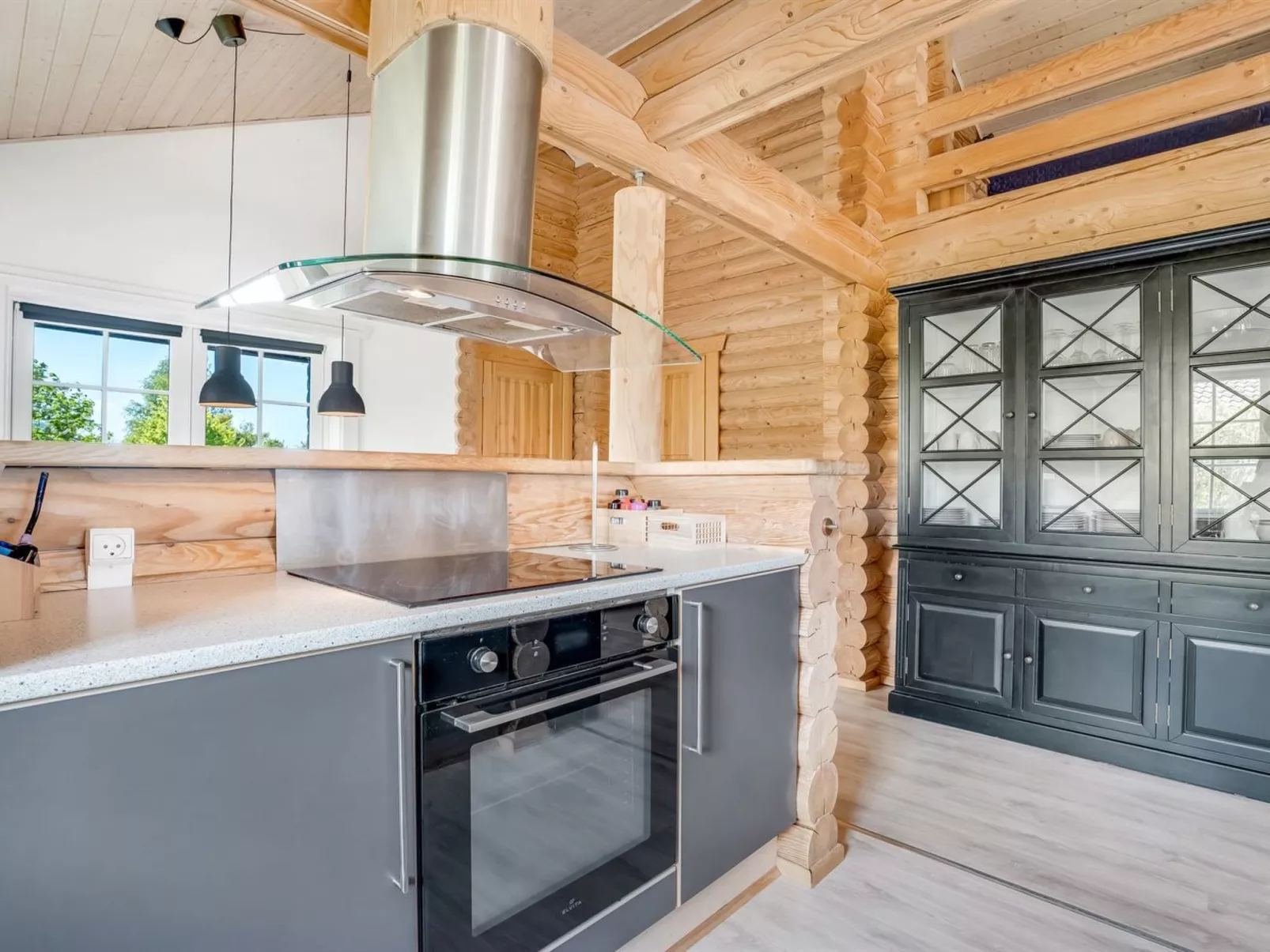 "Edzard" - 900m from the sea-Binnen