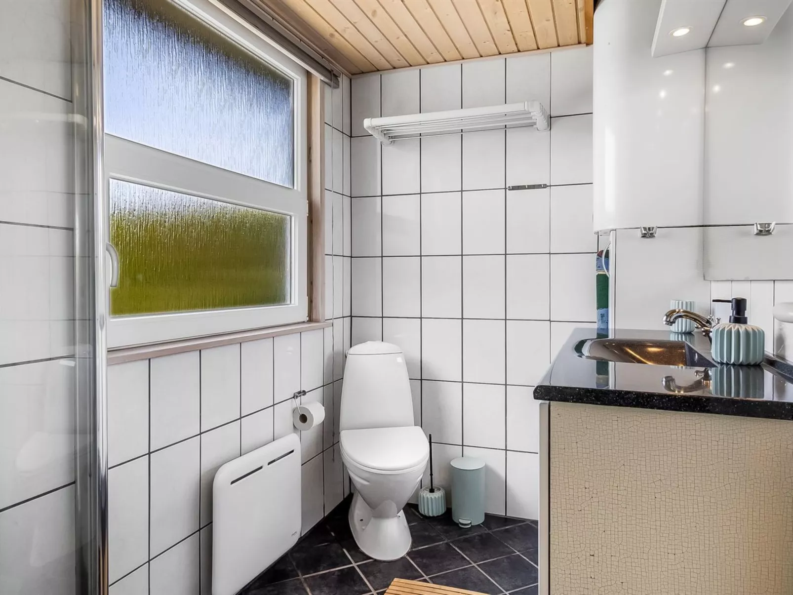 "Egonie" - 100m from the sea-Binnen