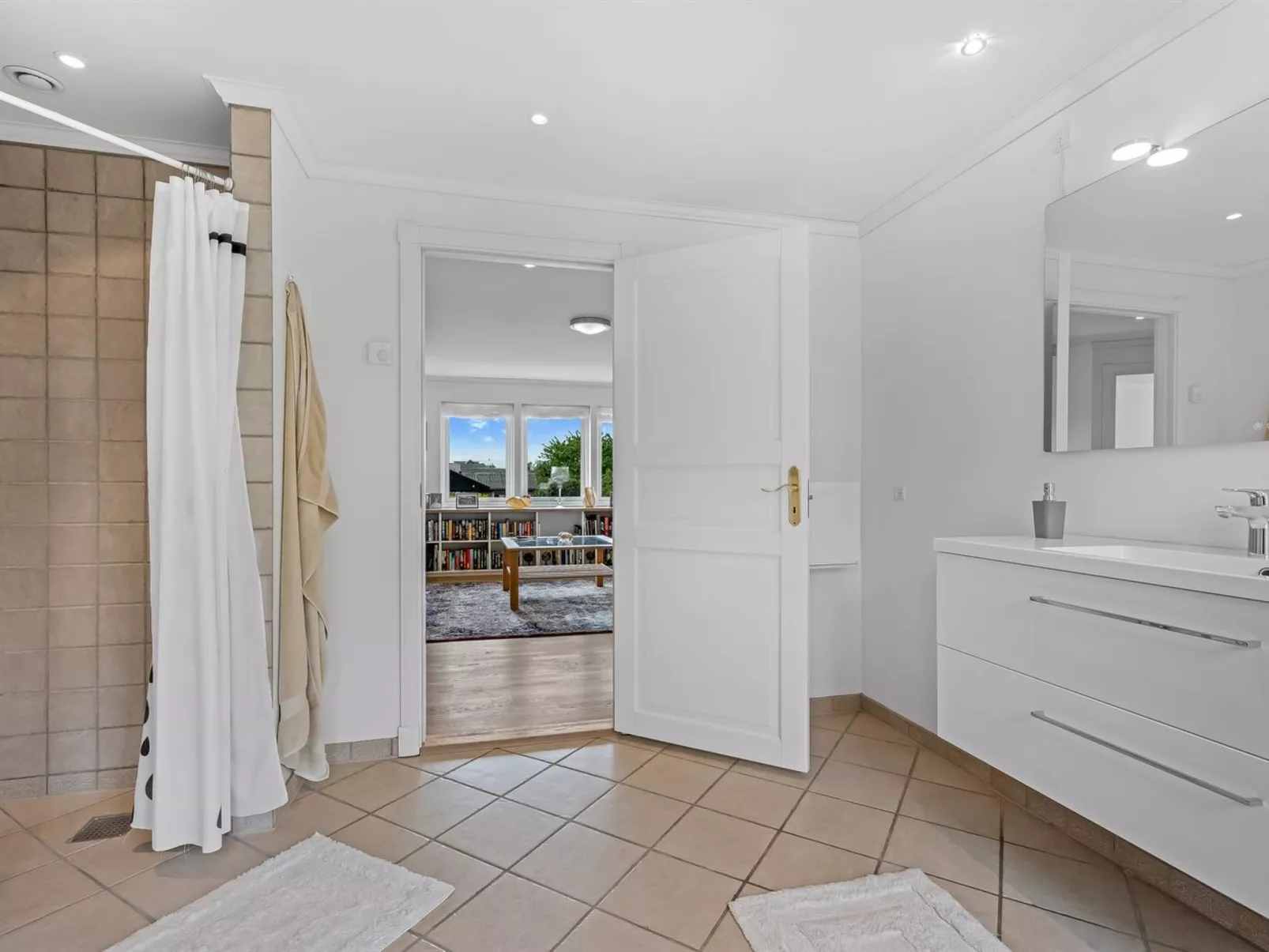 "Brimi" - 300m from the sea-Binnen