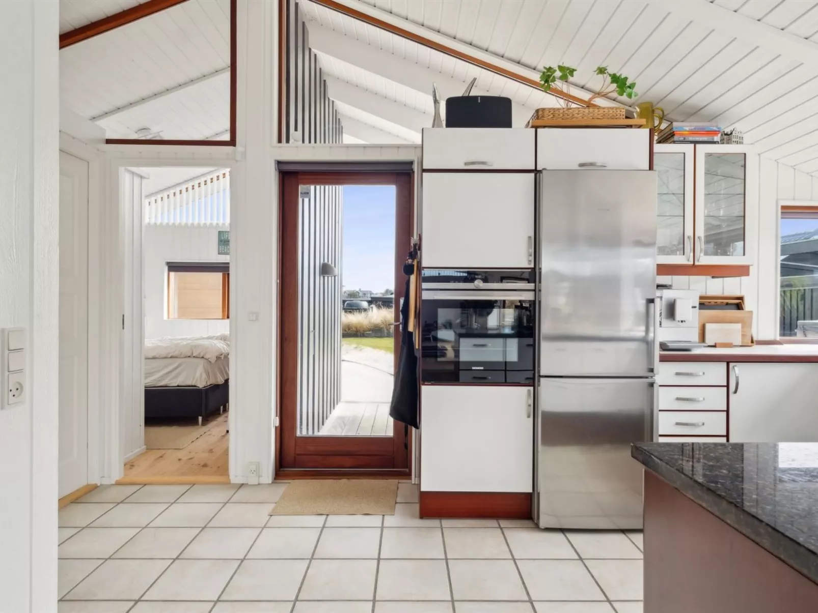 "Sinika" - 100m from the sea-Binnen