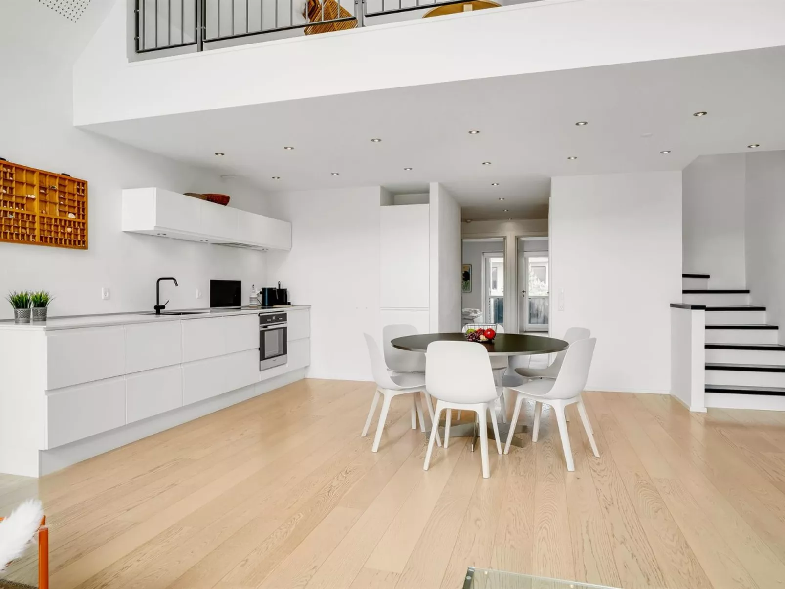 "Anelle" - 2.5km from the sea-Binnen