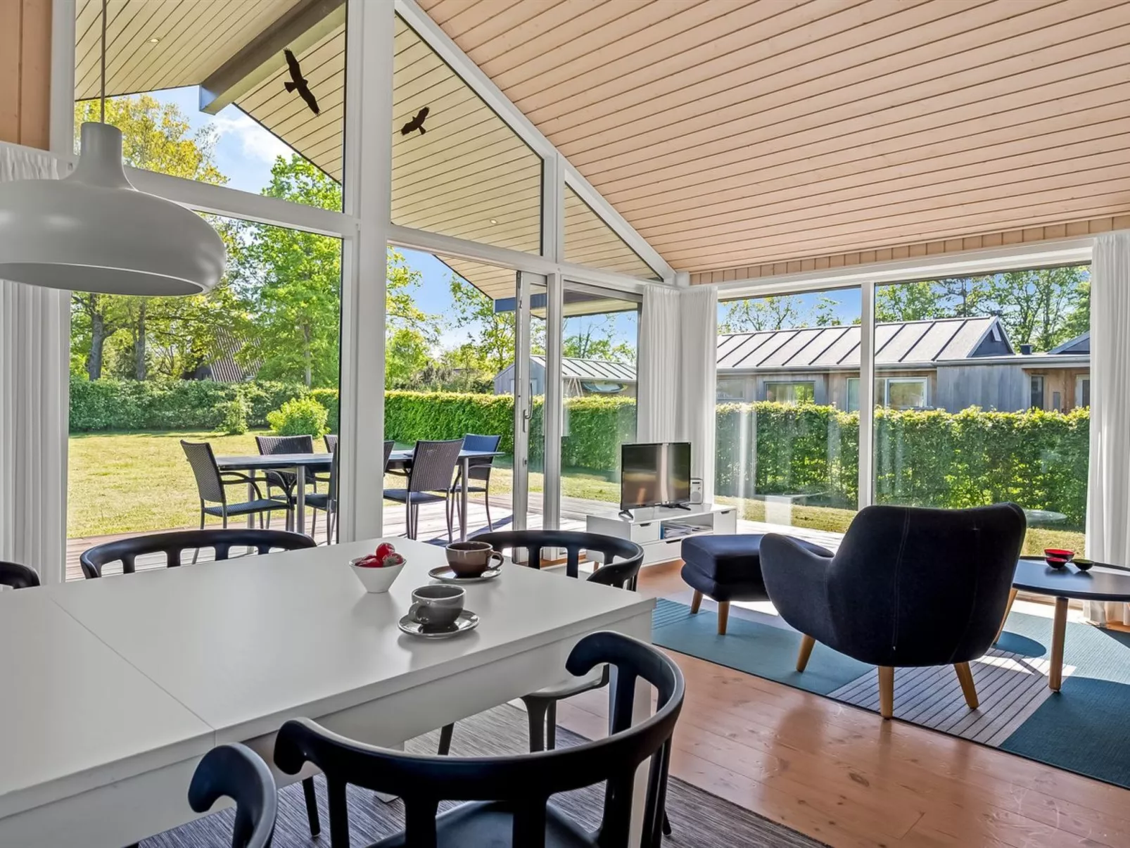 "Kody" - 400m from the sea-Binnen