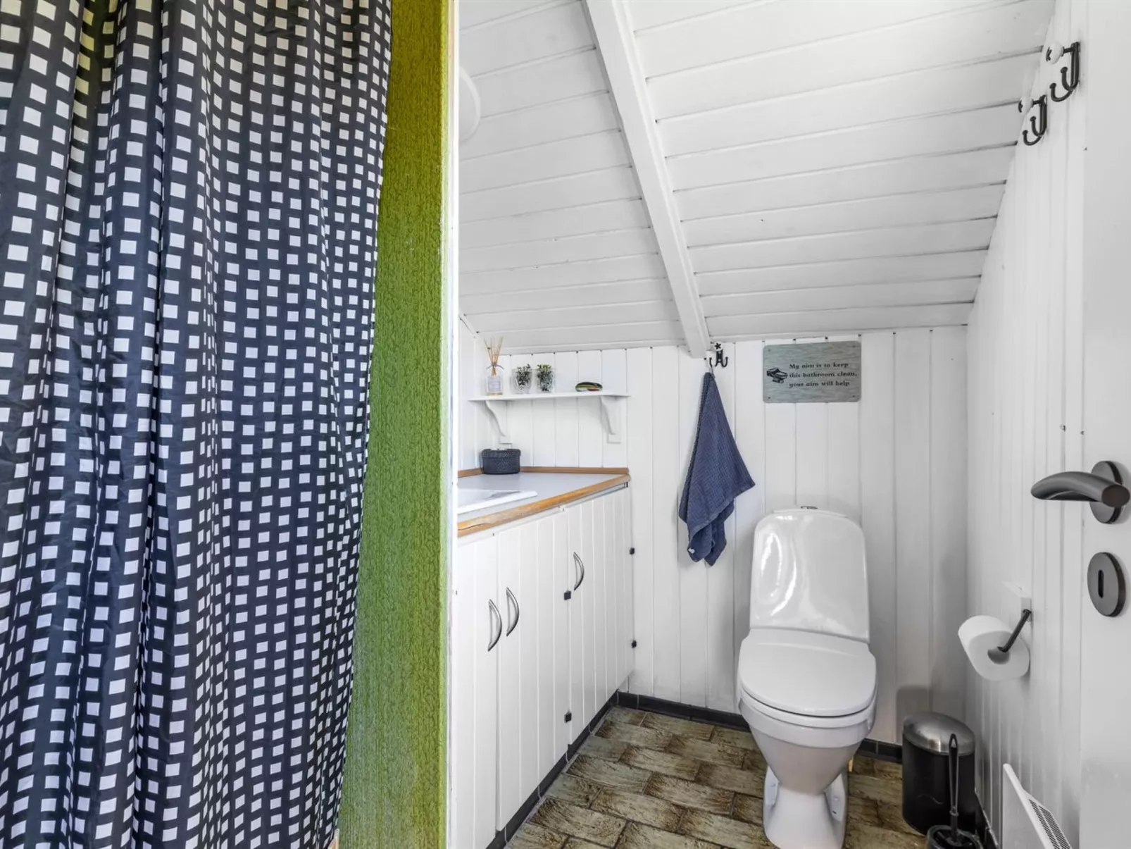 "Lovis" - 570m from the sea-Binnen