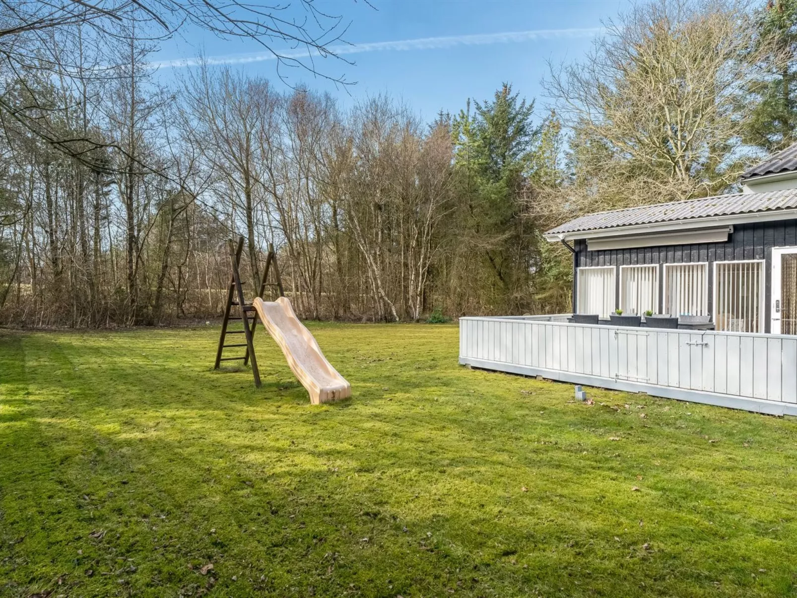 "Iris" - 200m to the fjord-Buiten