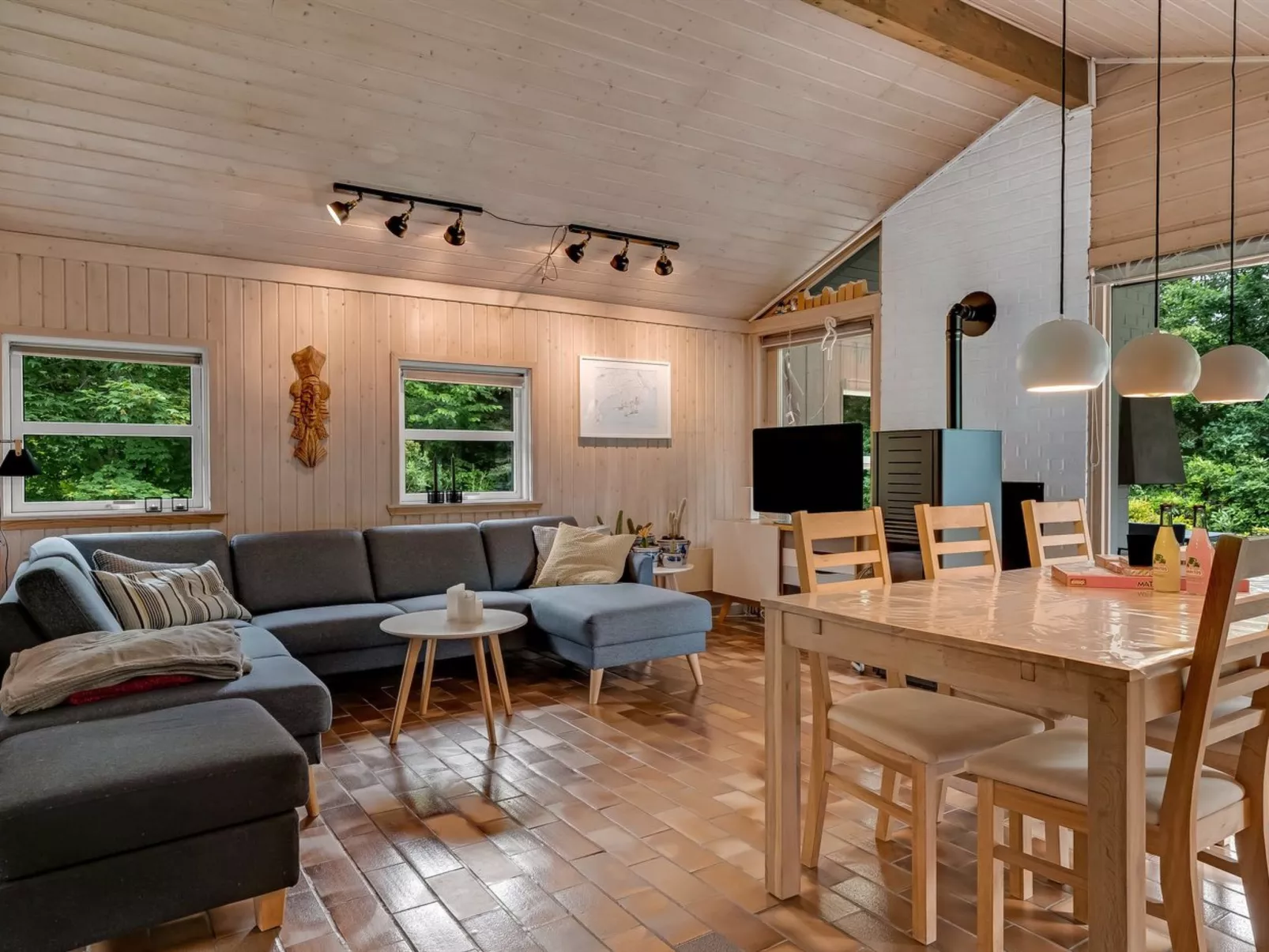 "Ginette" - 400m to the fjord-Binnen