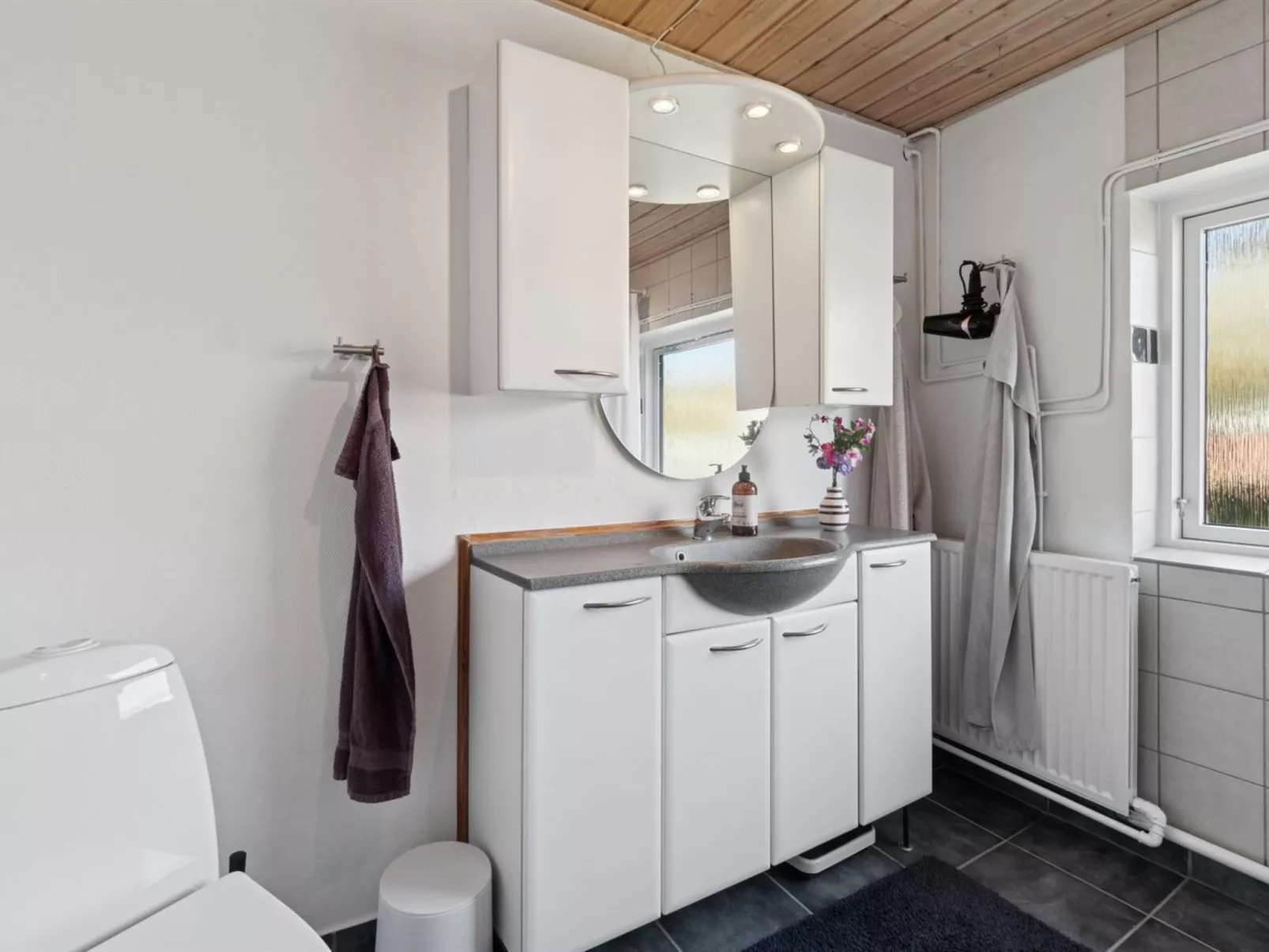 "Keld" - 350m from the sea-Binnen