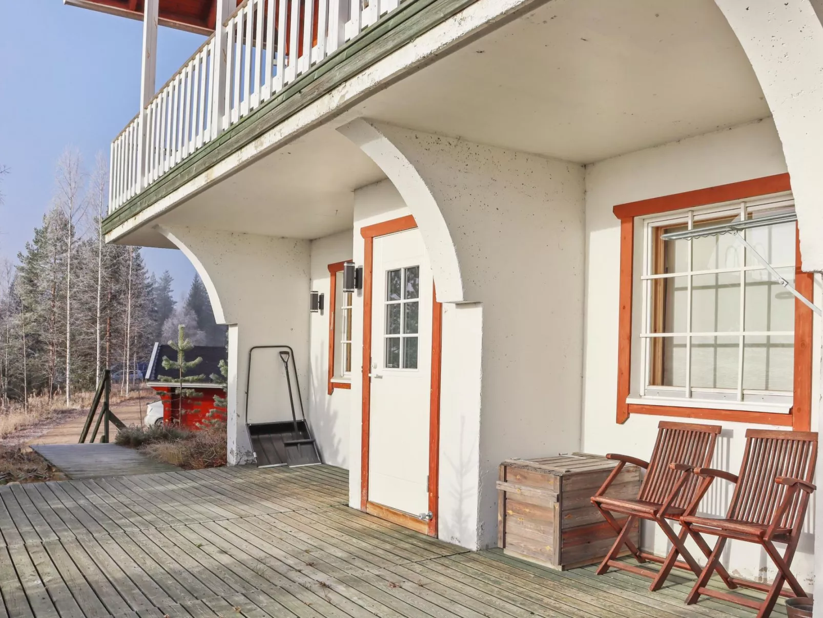 Mukalilla, paritalo sis loppusiivouksen-Binnen