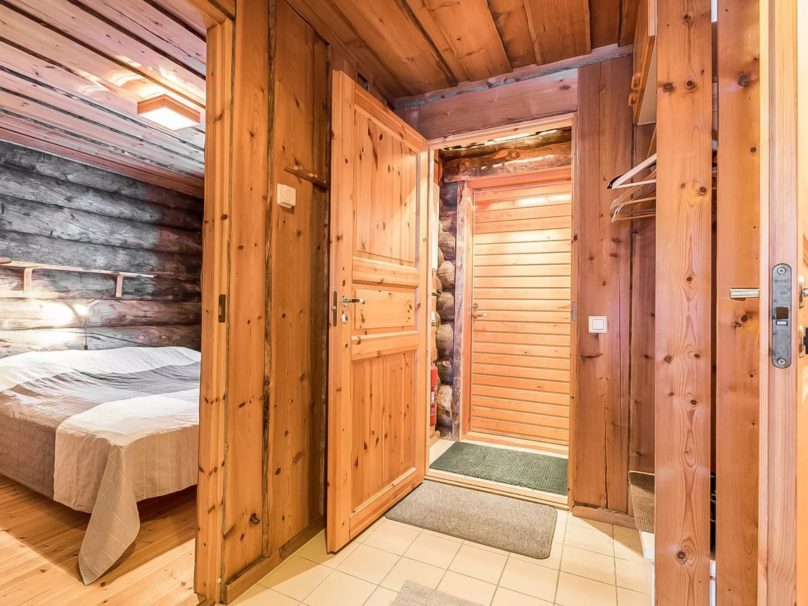 Karhunkaato as. c-Binnen