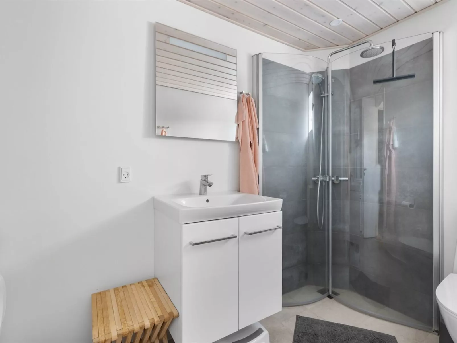 "Folkhart" - 10m from the sea-Binnen