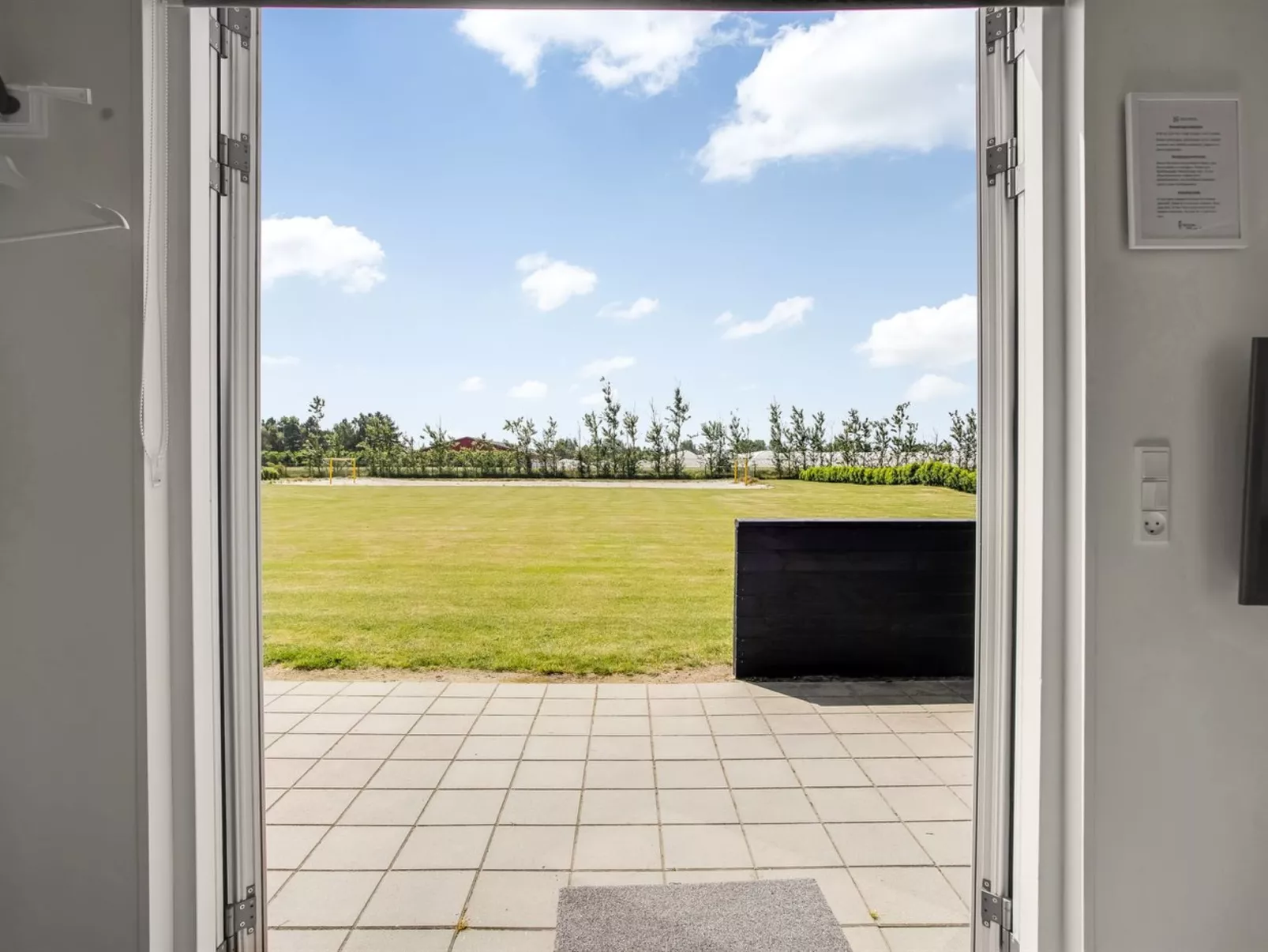 "Lovis" - 900m from the sea-Buiten