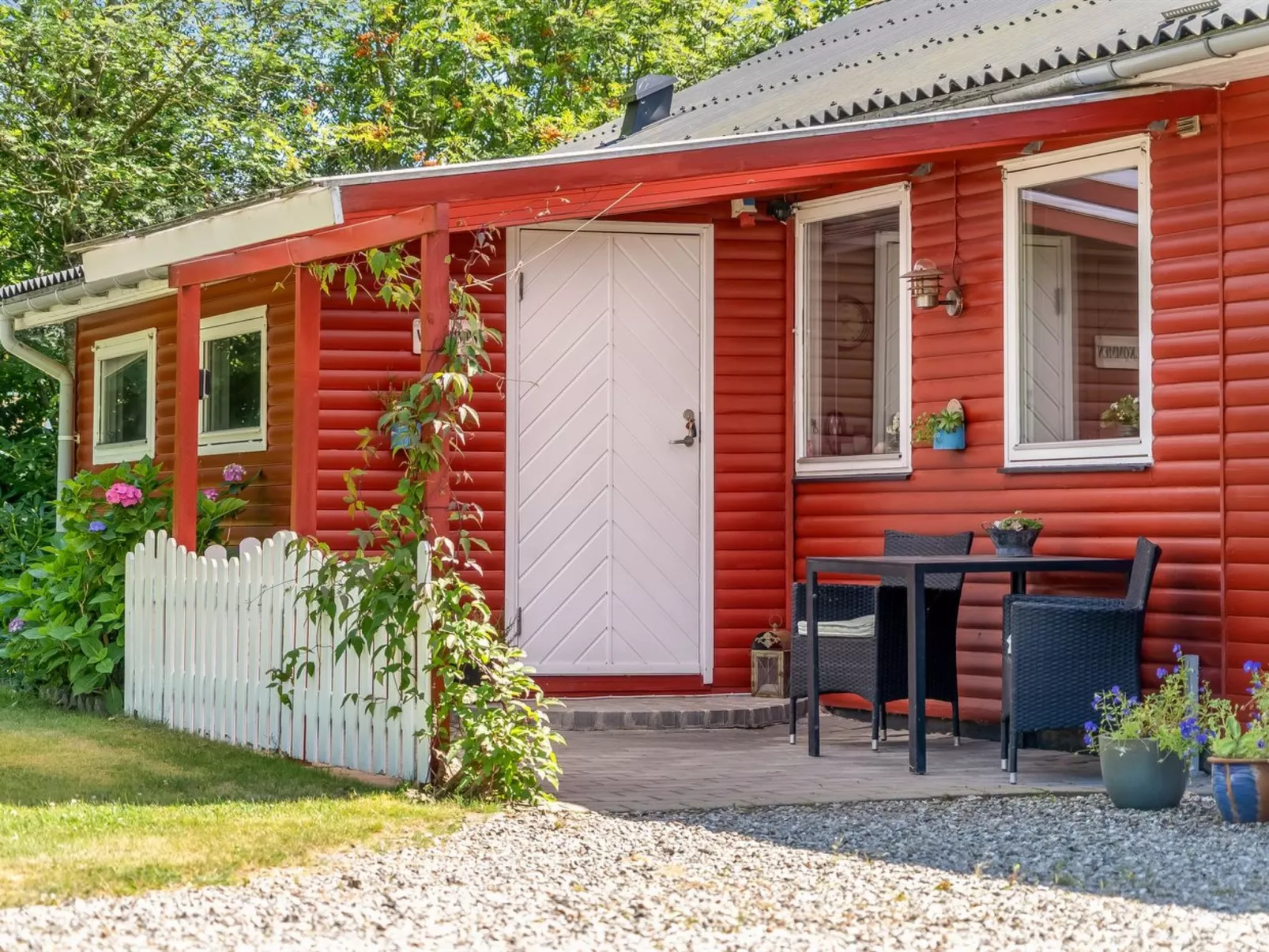 "Sallie" - 500m to the fjord-Buiten