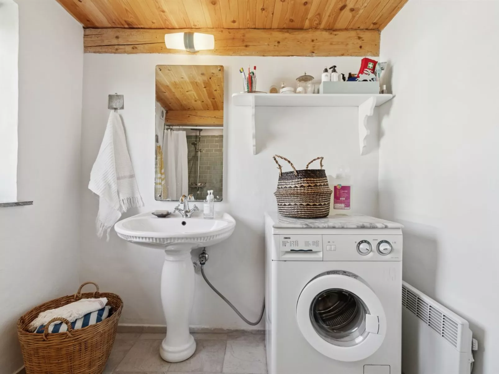 "Aarni" - 6.5km from the sea-Binnen