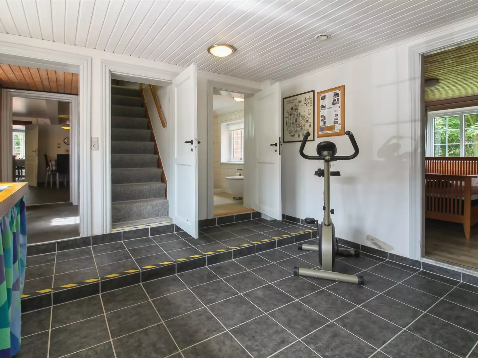 "Henrieke" - 10km from the sea-Binnen