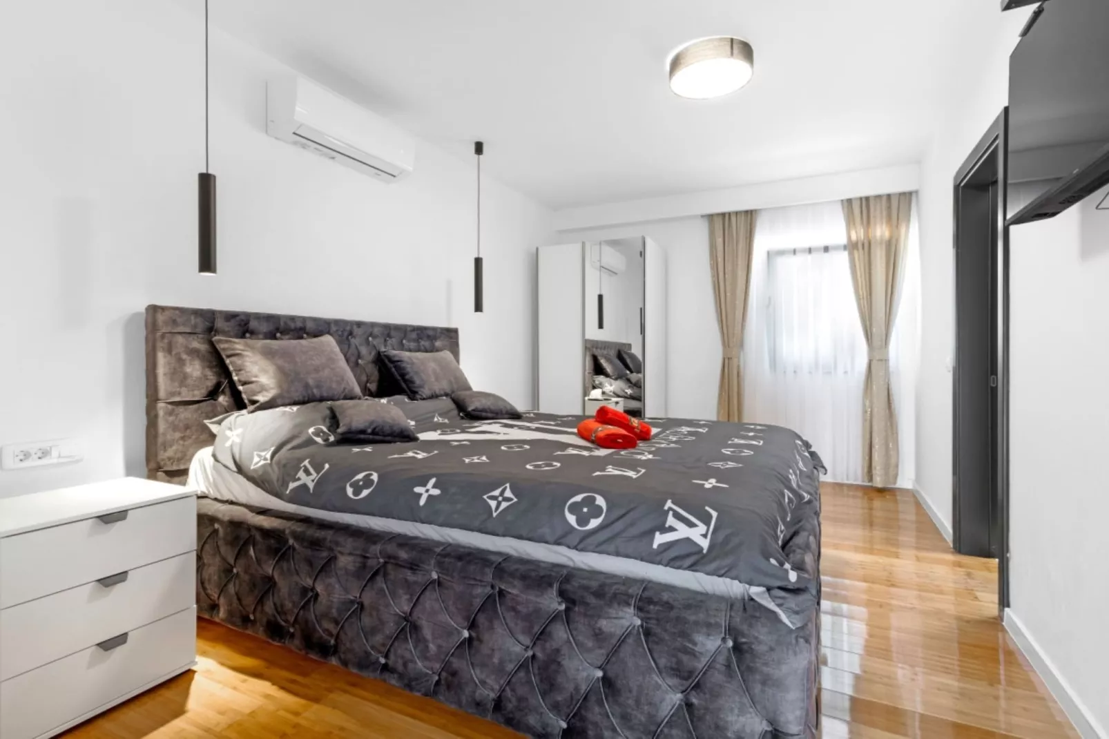 Villa Pool House Fancy - Villa With Private Pool-Slaapkamer