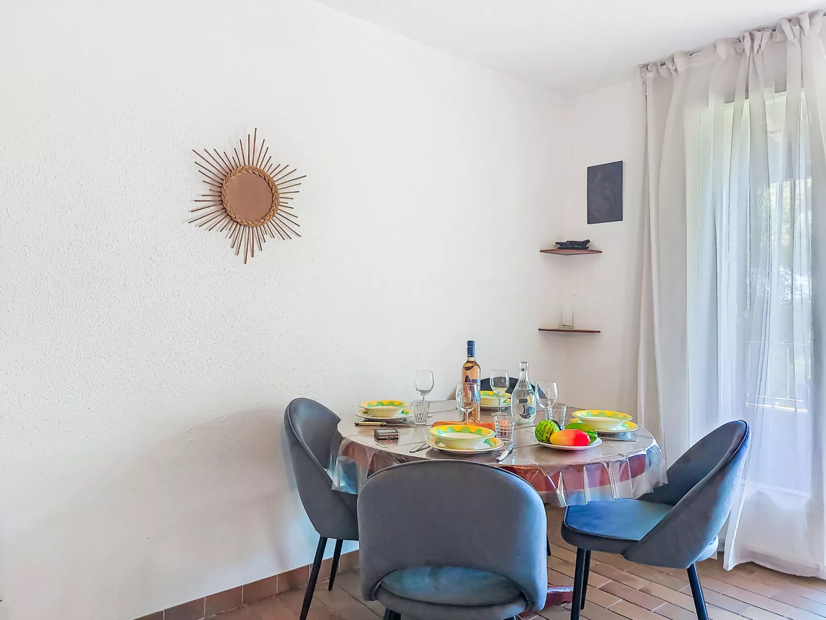 Les Aigues Marines-Binnen