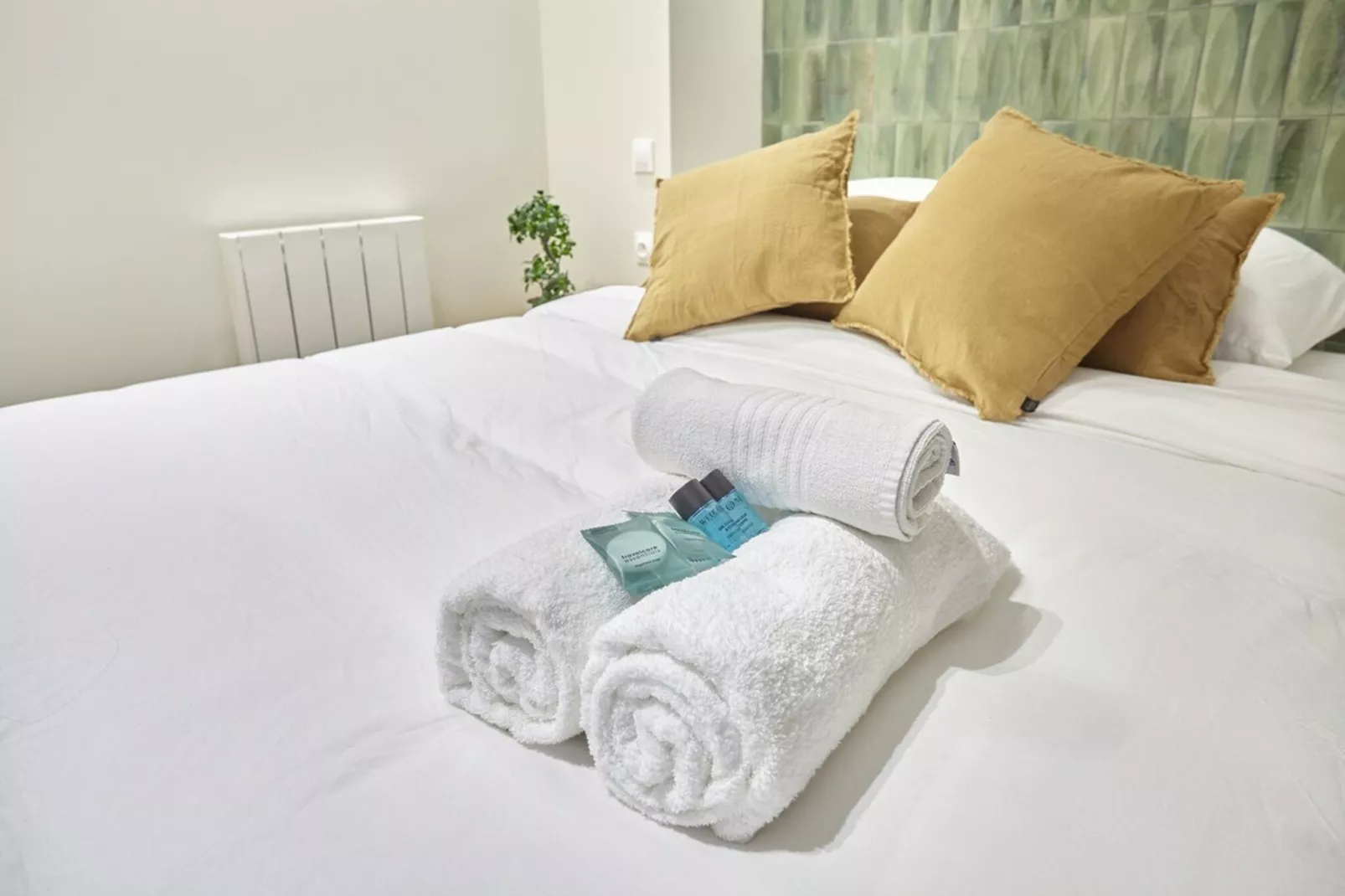 MONTMORENCY 1 NEW-Niet-getagd