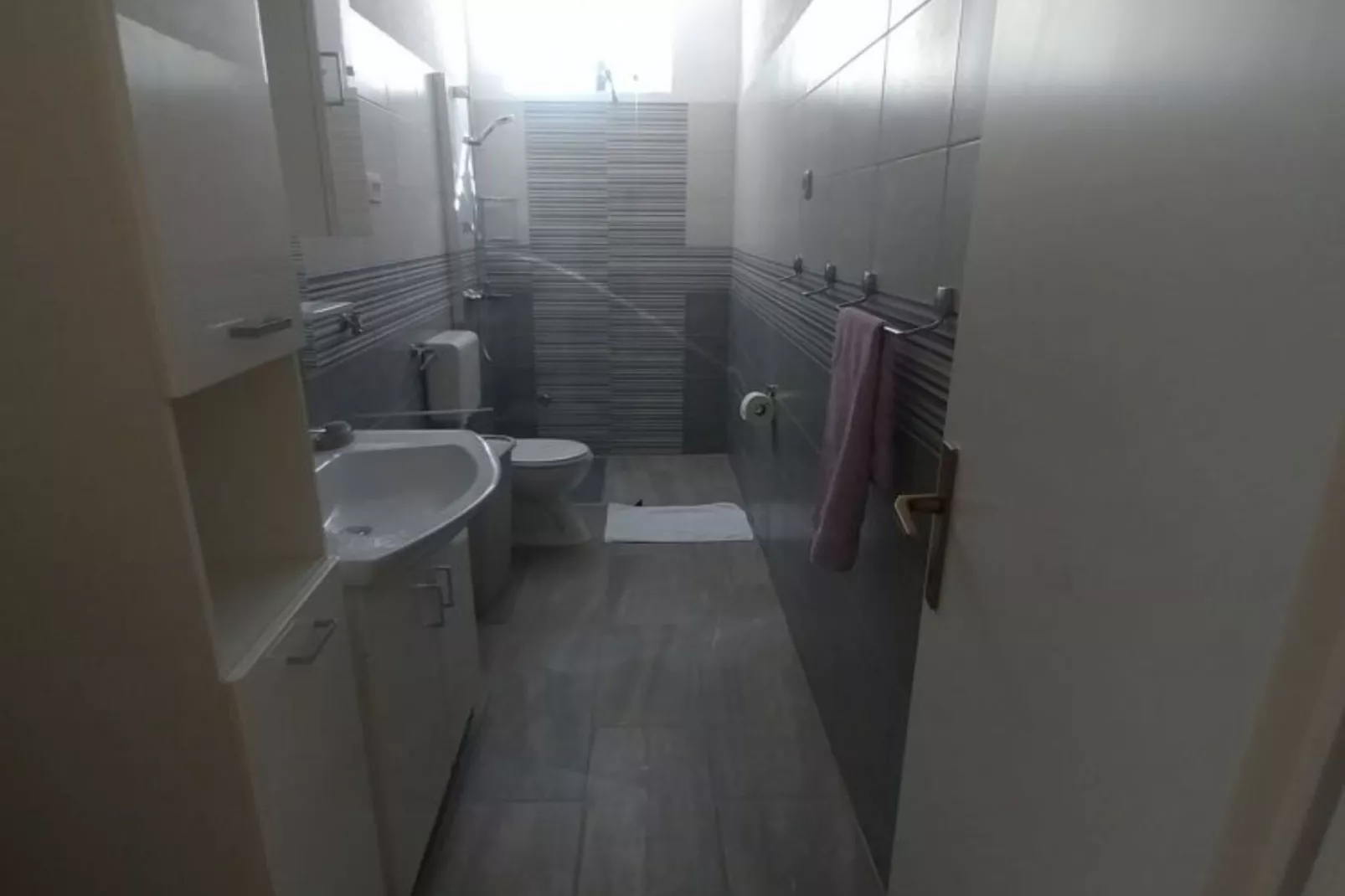 Four Bedroom Holiday Home With Terrace & Sea View-Badkamer