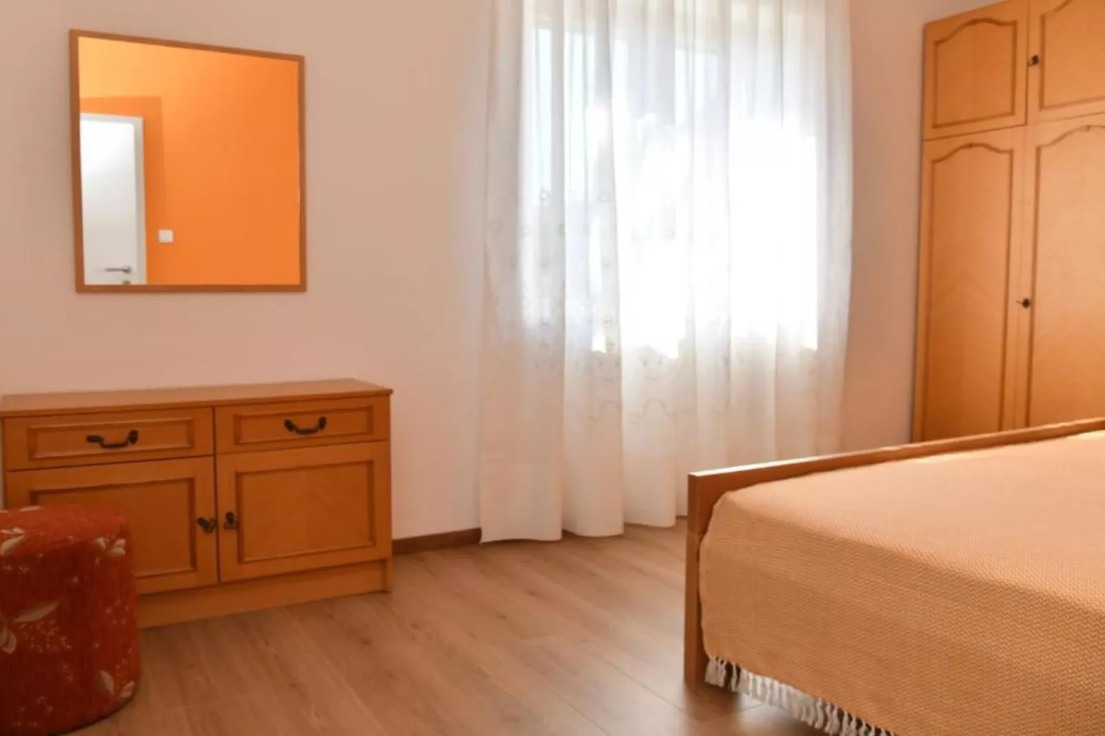 One Bedroom Apartment with Terrace and Garden View-Slaapkamer