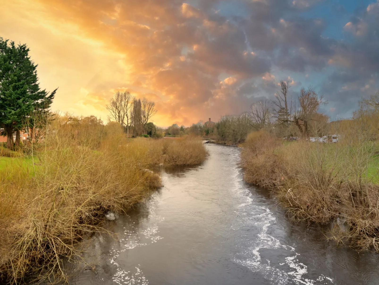 The Bank House-Buiten
