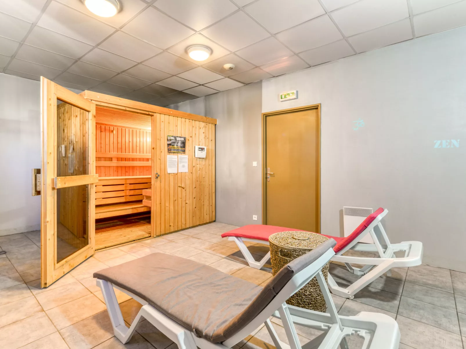 Cap Camargue B N 26 - 2P4-Binnen