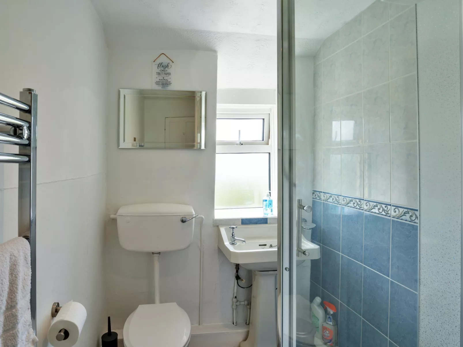 Cutkieve Farm Cottage-Binnen