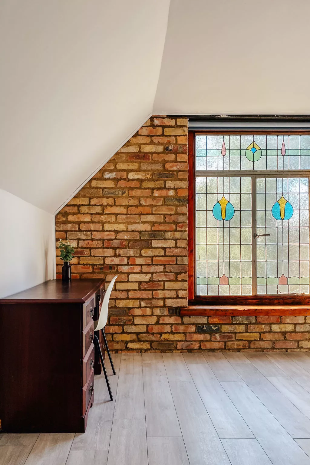 Hazel Rose Cottage-Binnen