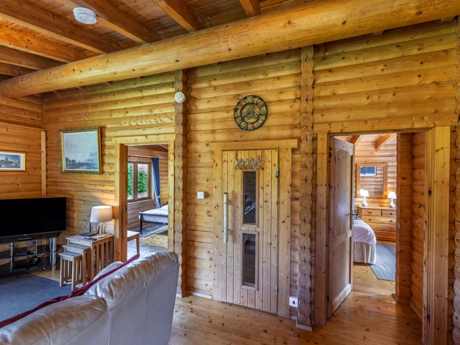 Cragdhu Log Cabin-Binnen