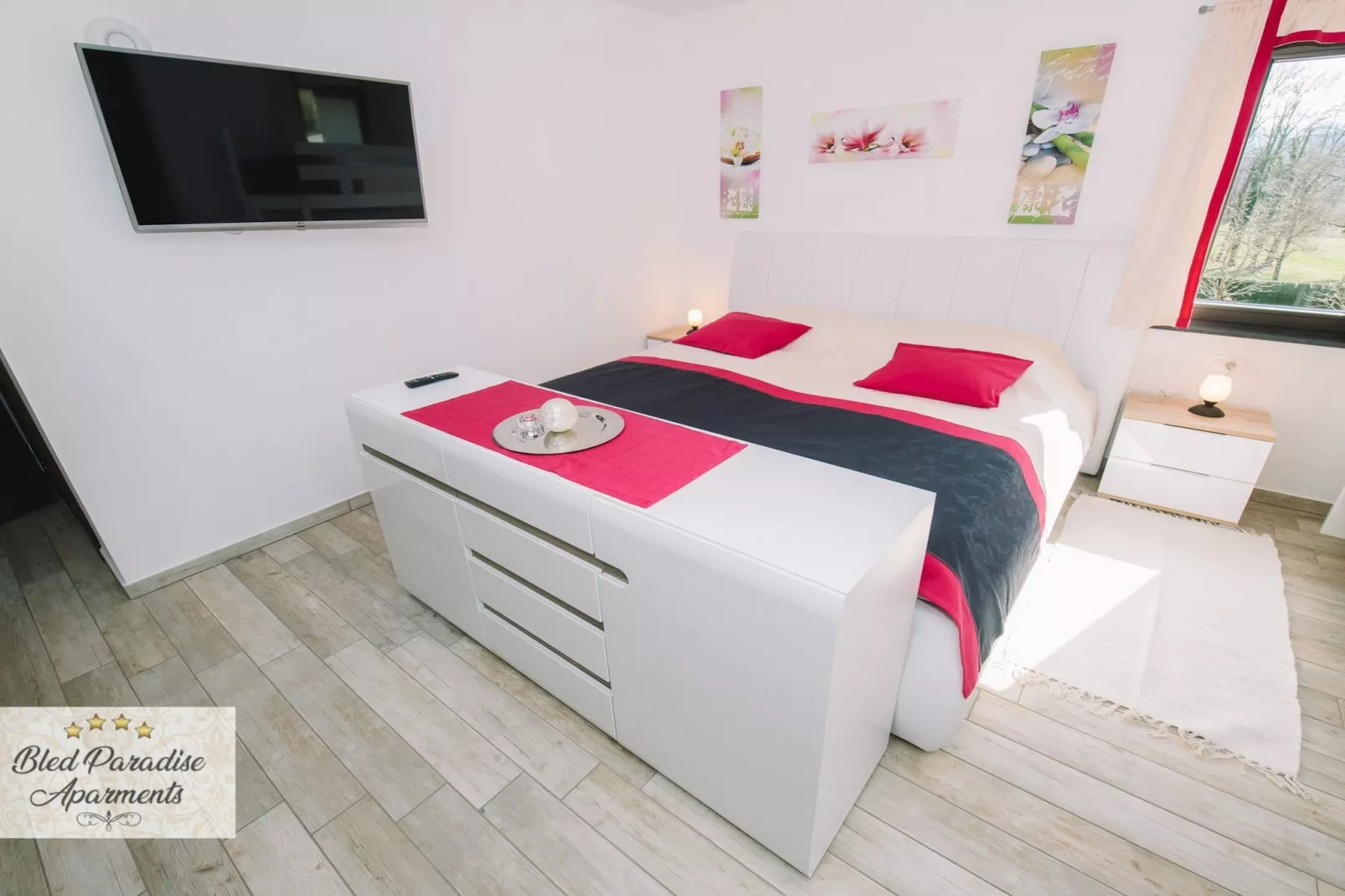 Bled Prestigious and Stylish Apartments - Standard Studio Apartment with Terrace (owner 2)-Slaapkamer