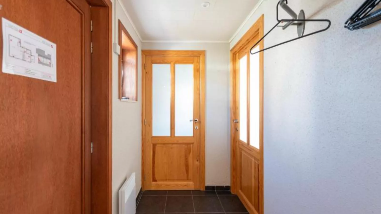 Nieuwendamme 108-Hal-ontvangst