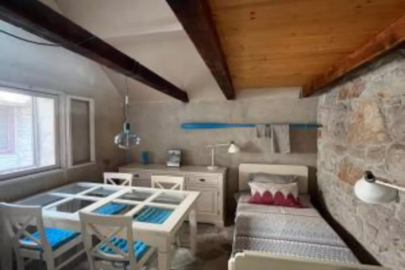 Romantic Stone House and Yard Near Stunning Beach - Two Bedroom Holiday Holiday Home  with  Patio and Terrace-Slaapkamer