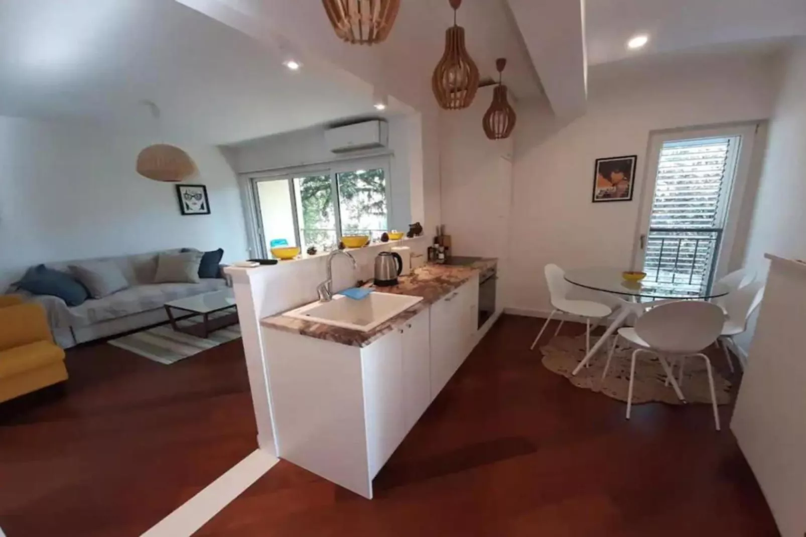 Relaxing Tivat Stay with Balcony & Free Parking - Two Bedroom Apartment-Keuken