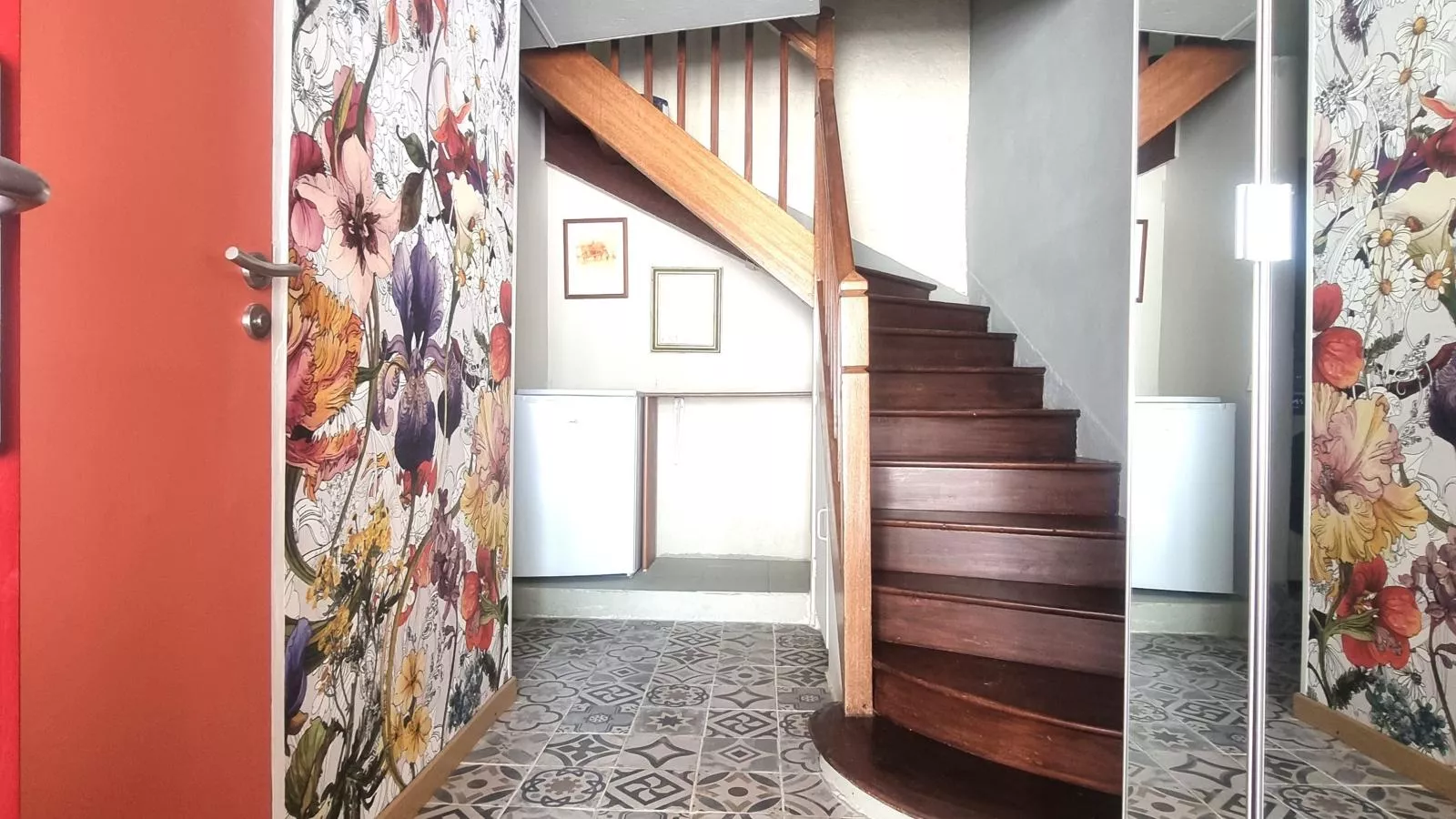 La Nit de la Fontaine-Hal-ontvangst